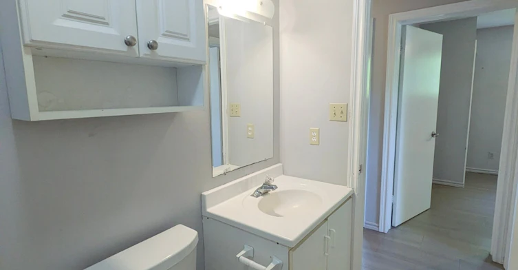 Student Rentals-32 Noecker Street, Waterloo, ON, N2J 2R4 - 8