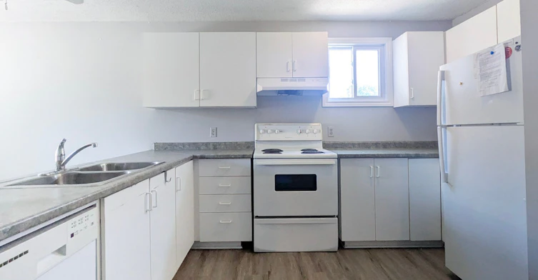 Student Rentals-32 Noecker Street, Waterloo, ON, N2J 2R4 - 3