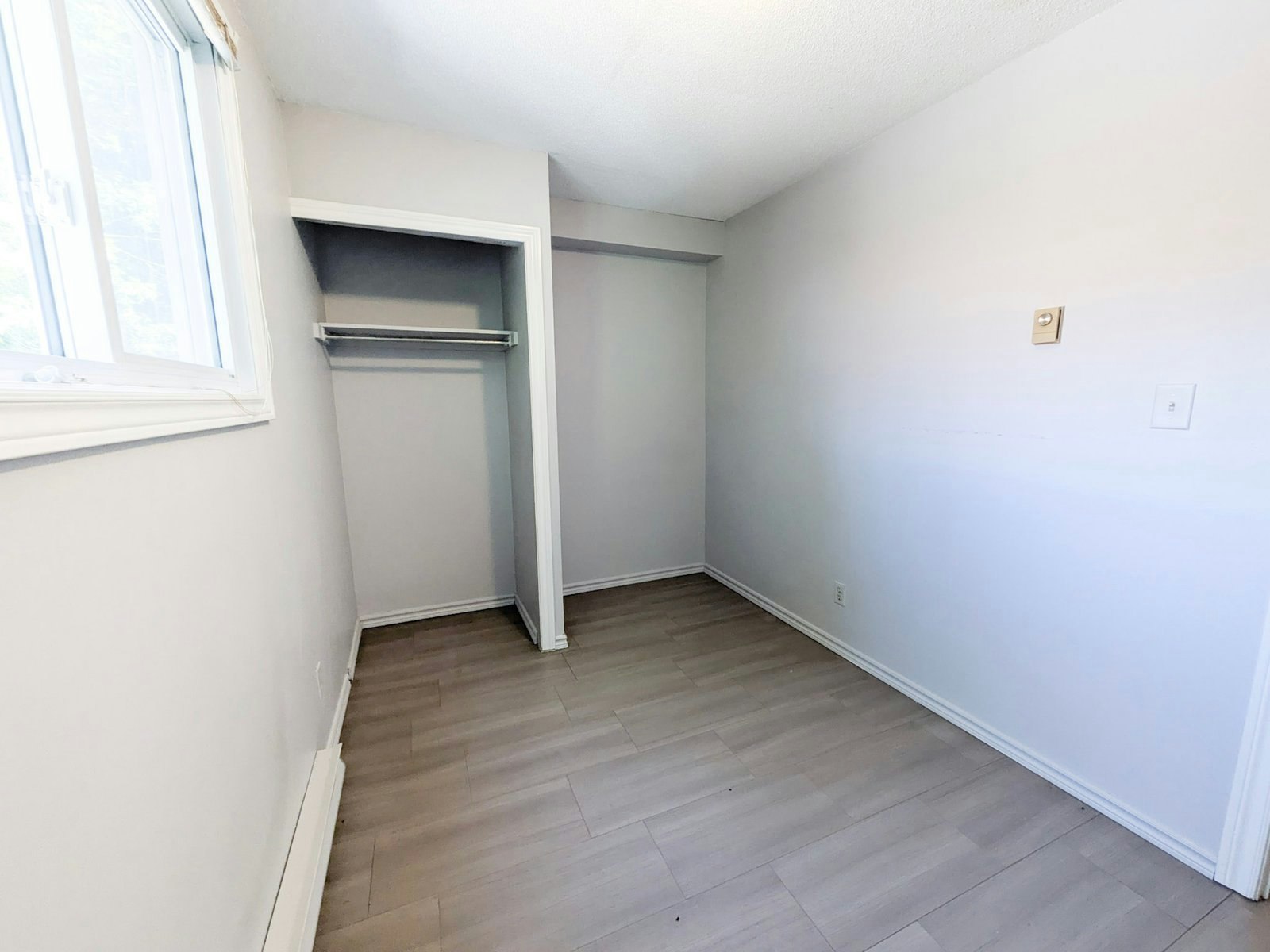 Student Rentals-32 Noecker Street, Waterloo, ON, N2J 2R4 - 7
