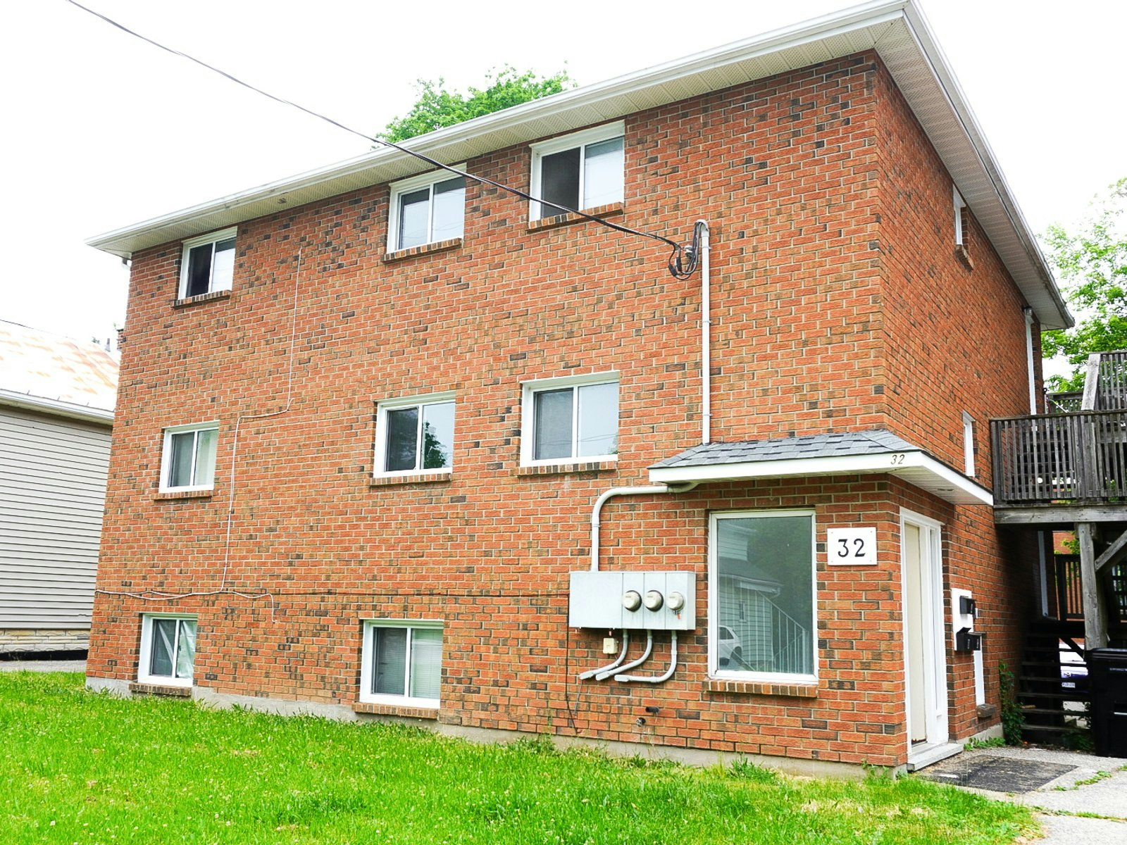 Student Rentals-32 Noecker Street, Waterloo, ON, N2J 2R4