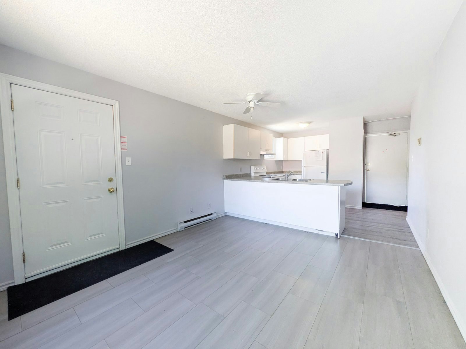 Student Rentals-32 Noecker Street, Waterloo, ON, N2J 2R4 - 4