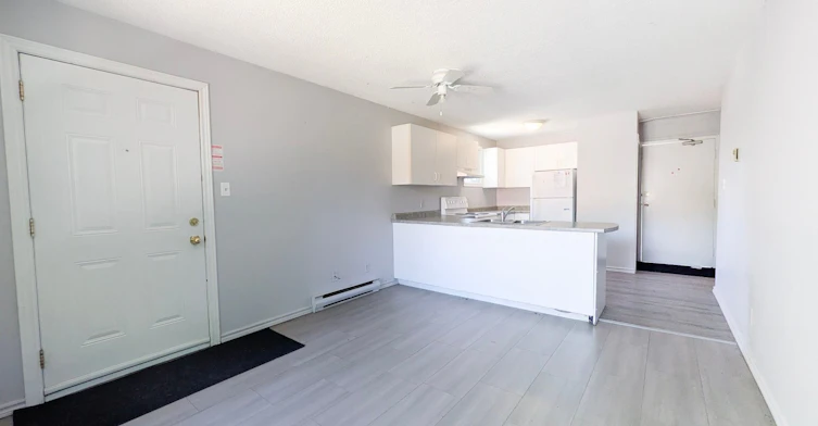 Student Rentals-32 Noecker Street, Waterloo, ON, N2J 2R4 - 4