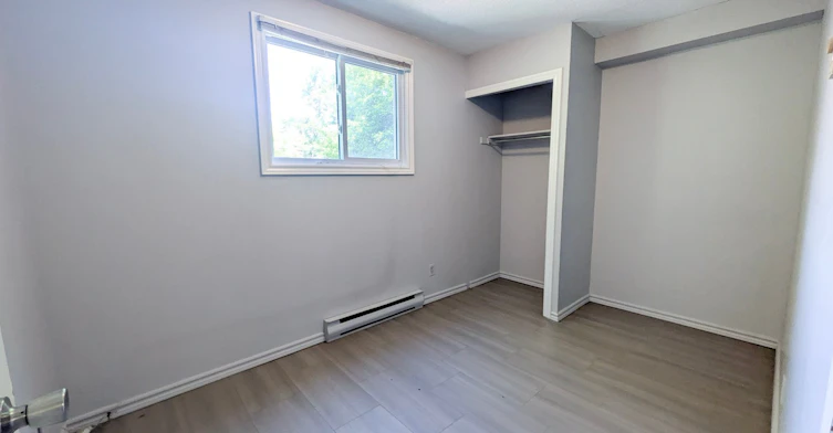 Student Rentals-32 Noecker Street, Waterloo, ON, N2J 2R4 - 13