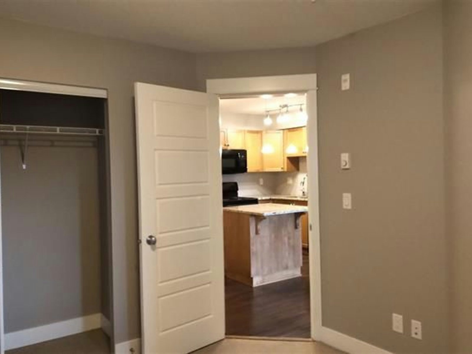 109-30525 Cardinal Avenue, Abbotsford, BC, V2T 0A8 - 8