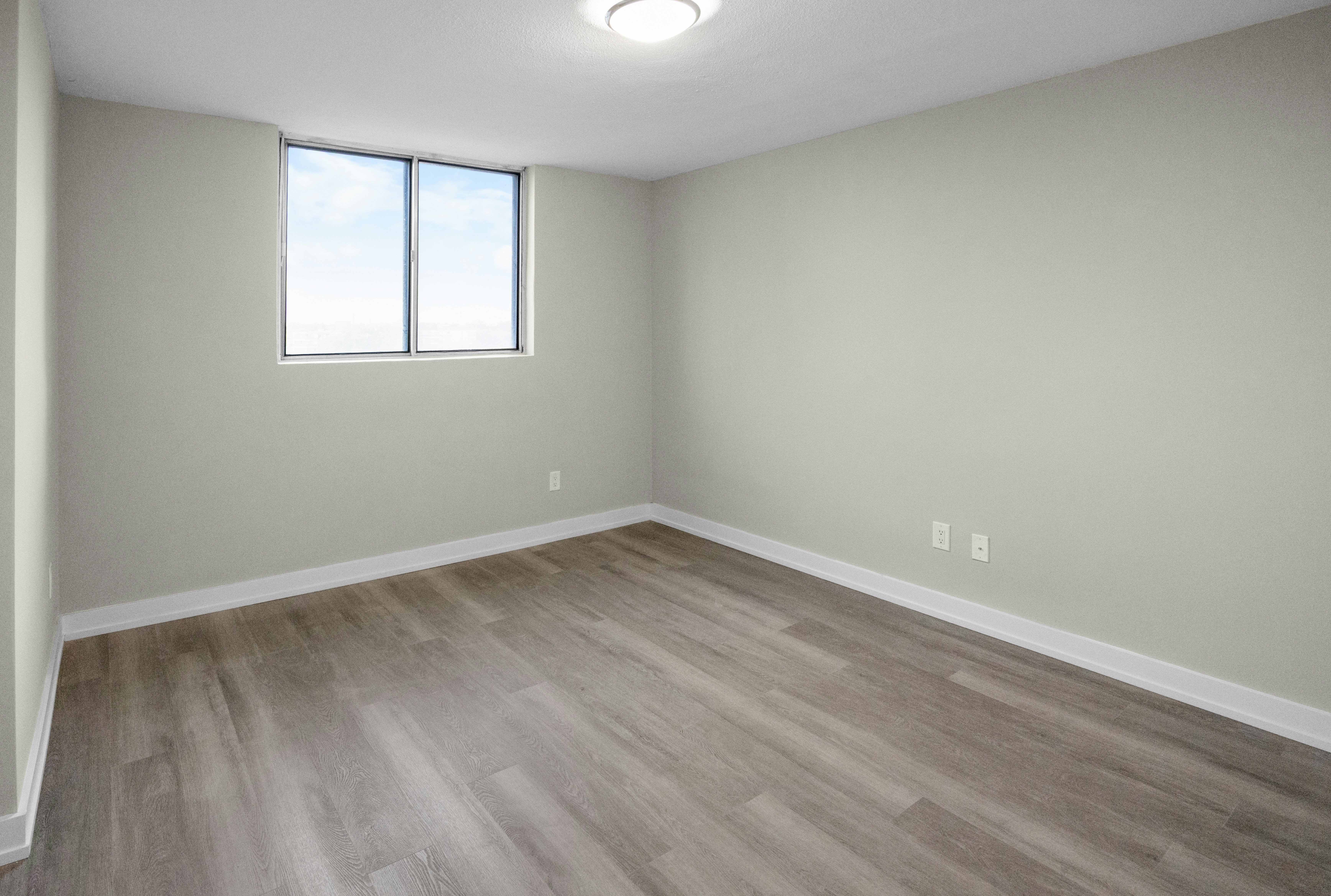 Unit B-2170 Sherobee Road, Mississauga, ON, L5A 3P8 - 12