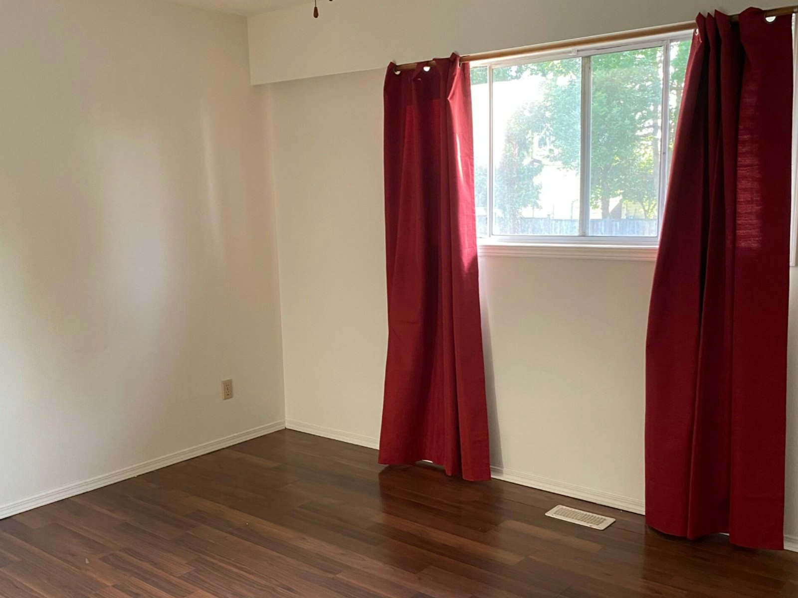 UPPER-2569 Sugarpine Street, Abbotsford, BC, V2T 3M7 5