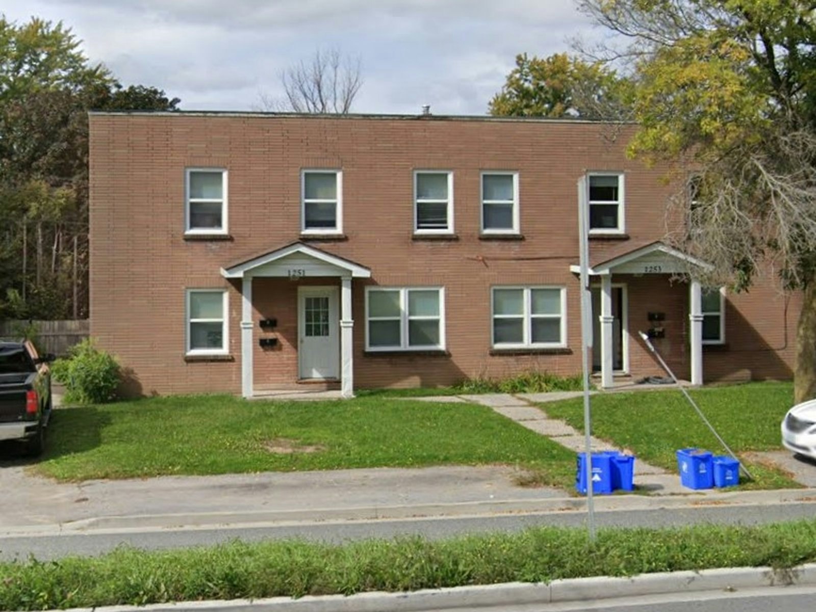 Unit B-1253 Clonsilla Avenue, Peterborough, ON, K9J 5Z1