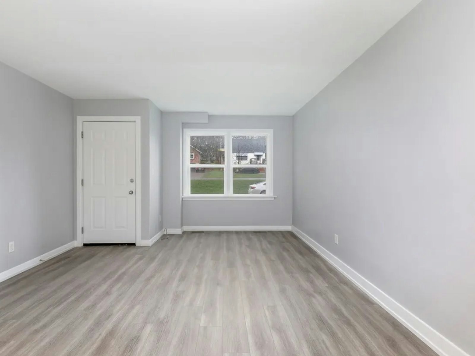 Unit B-1253 Clonsilla Avenue, Peterborough, ON, K9J 5Z1 - 8