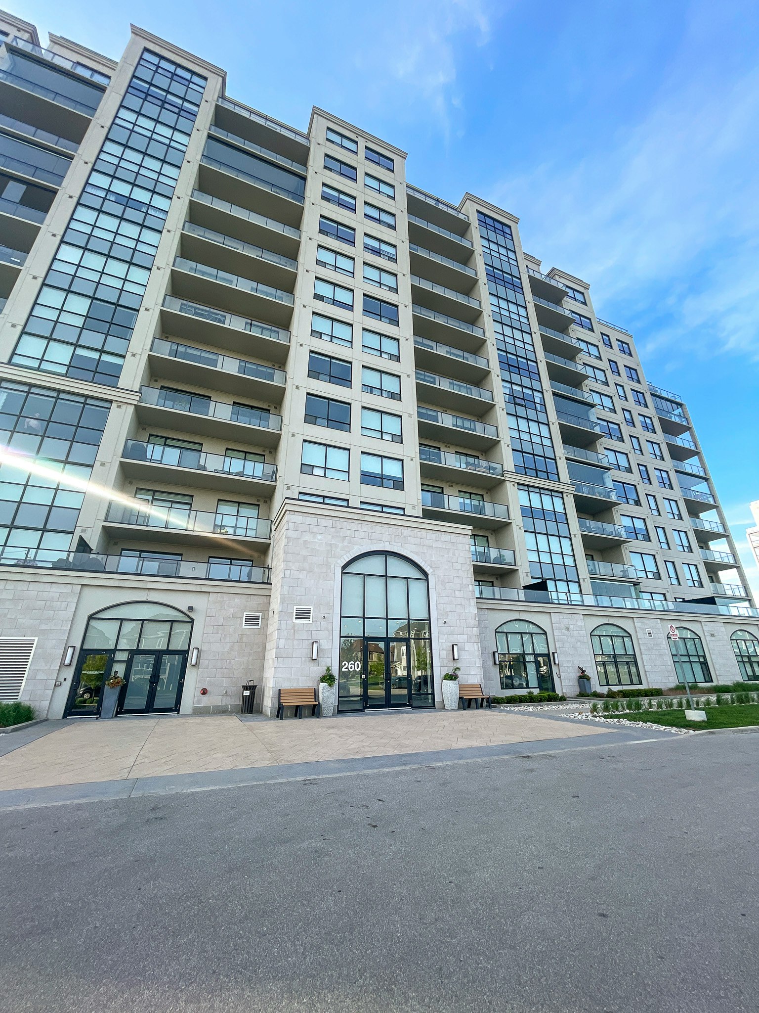 512-260 Villagewalk Boulevard, London, ON, N5X 0A6