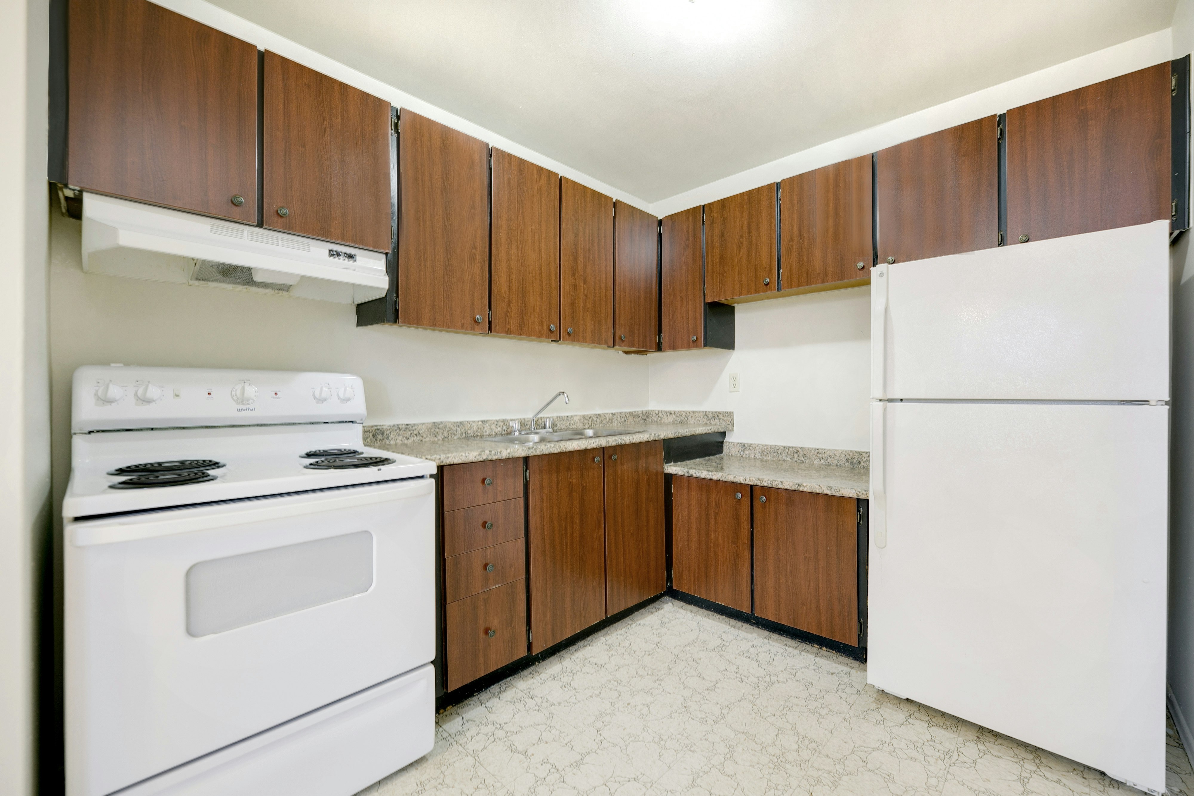 Unit A-2177 Sherobee Road, Mississauga, ON, L5A 3G9 - 8