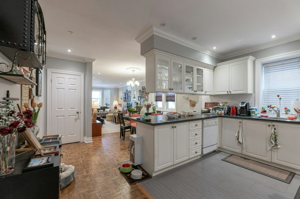 1-405 Parkside Drive, Toronto, ON, M6R 2Z7 - 14