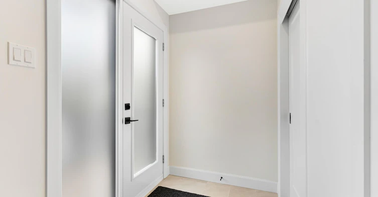 A-847 Woodroffe Avenue, Ottawa, ON, K2A 2G5 - 3