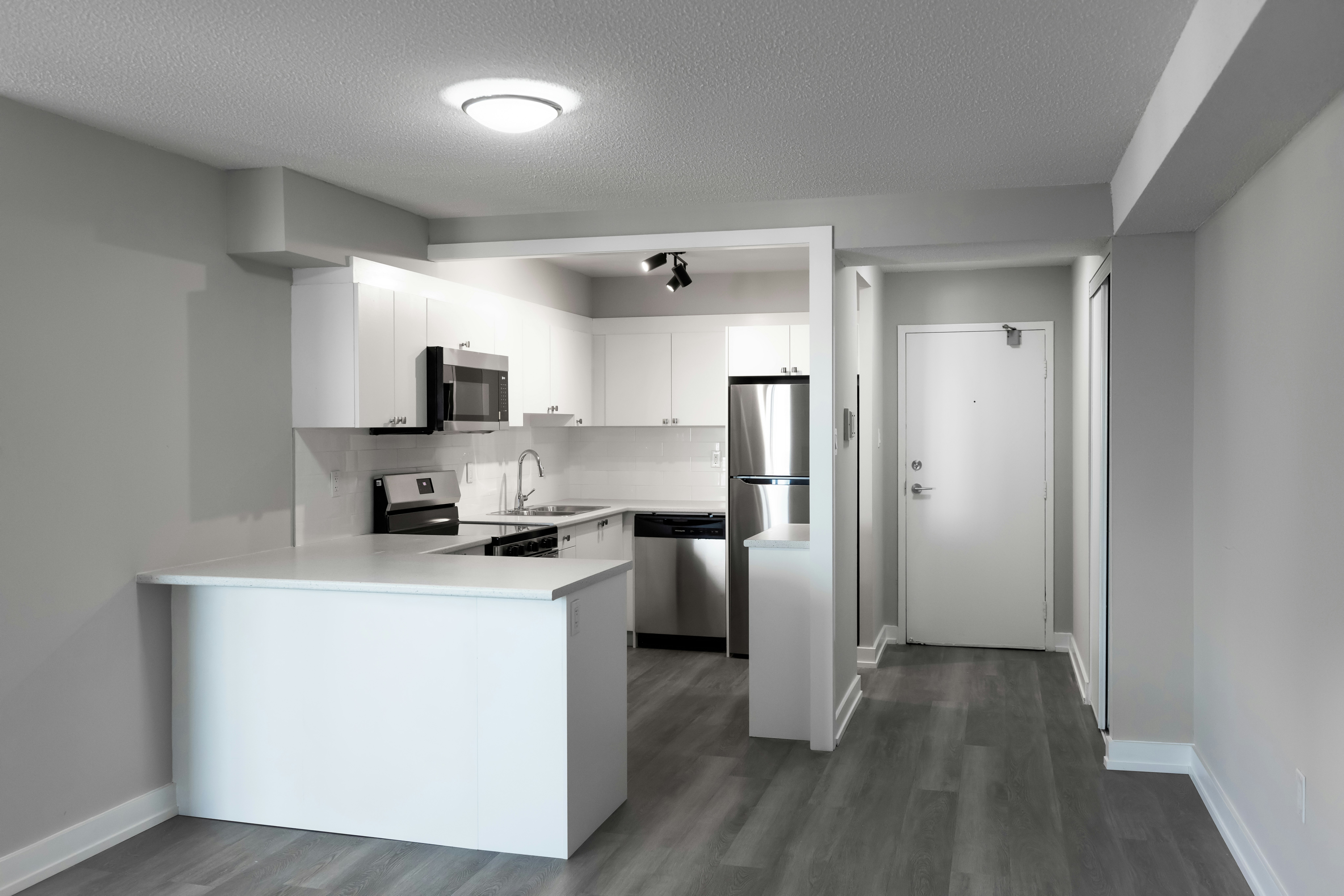 Unit C-3575 Kaneff Crescent, Mississauga, ON, L5A 3Y5 - 4