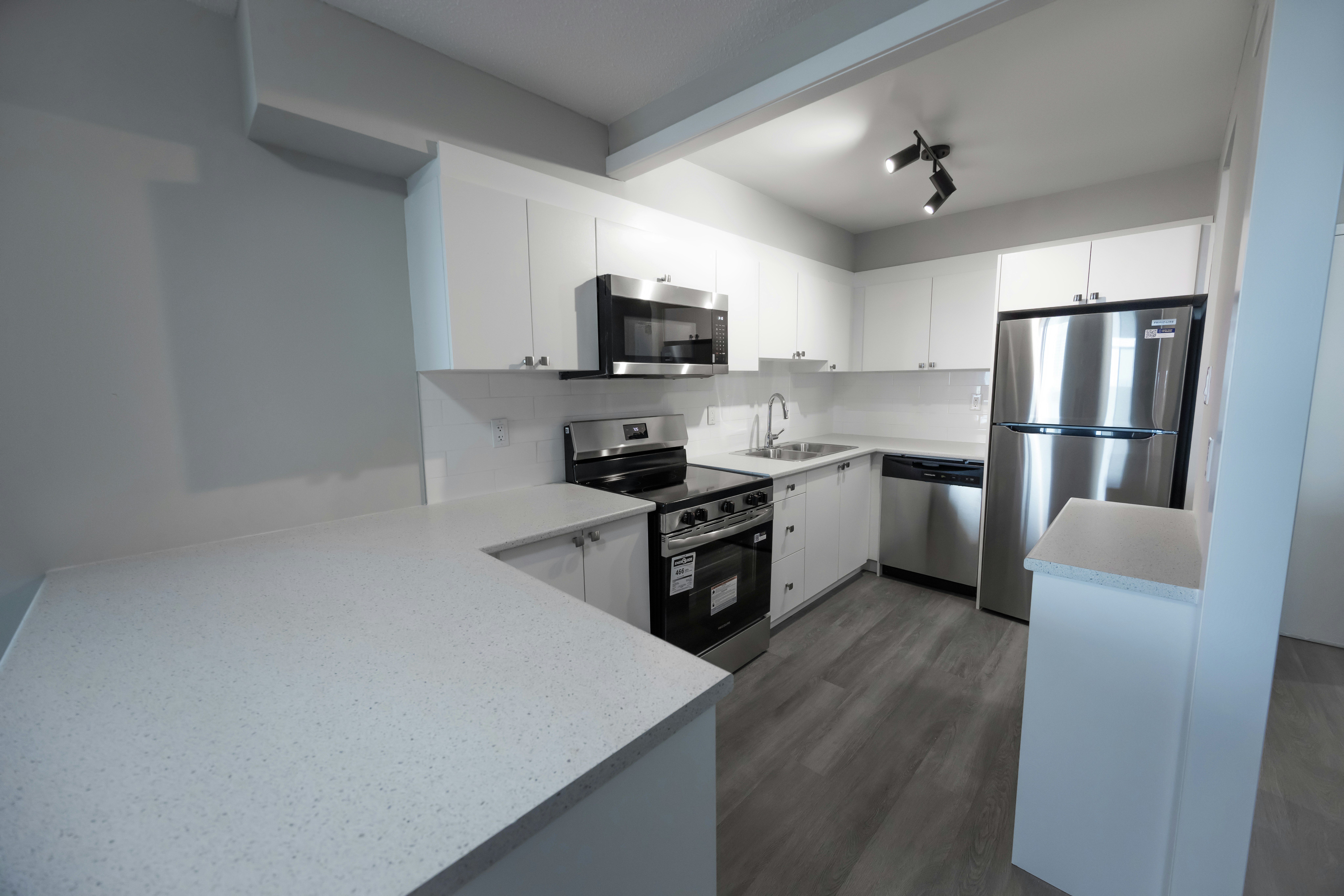 Unit C-3575 Kaneff Crescent, Mississauga, ON, L5A 3Y5 - 6