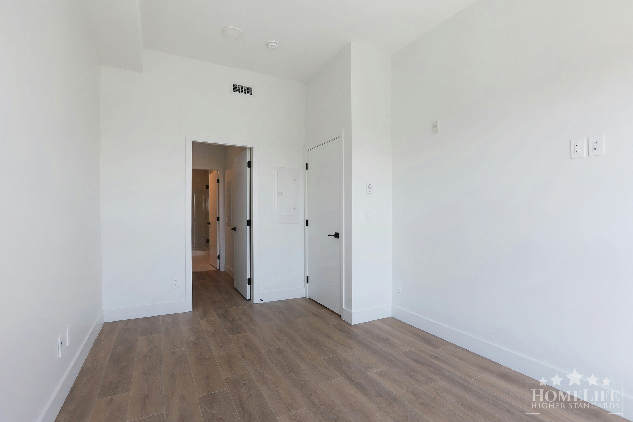403-8496 120, Surrey, BC, V3W 3N5 - 13