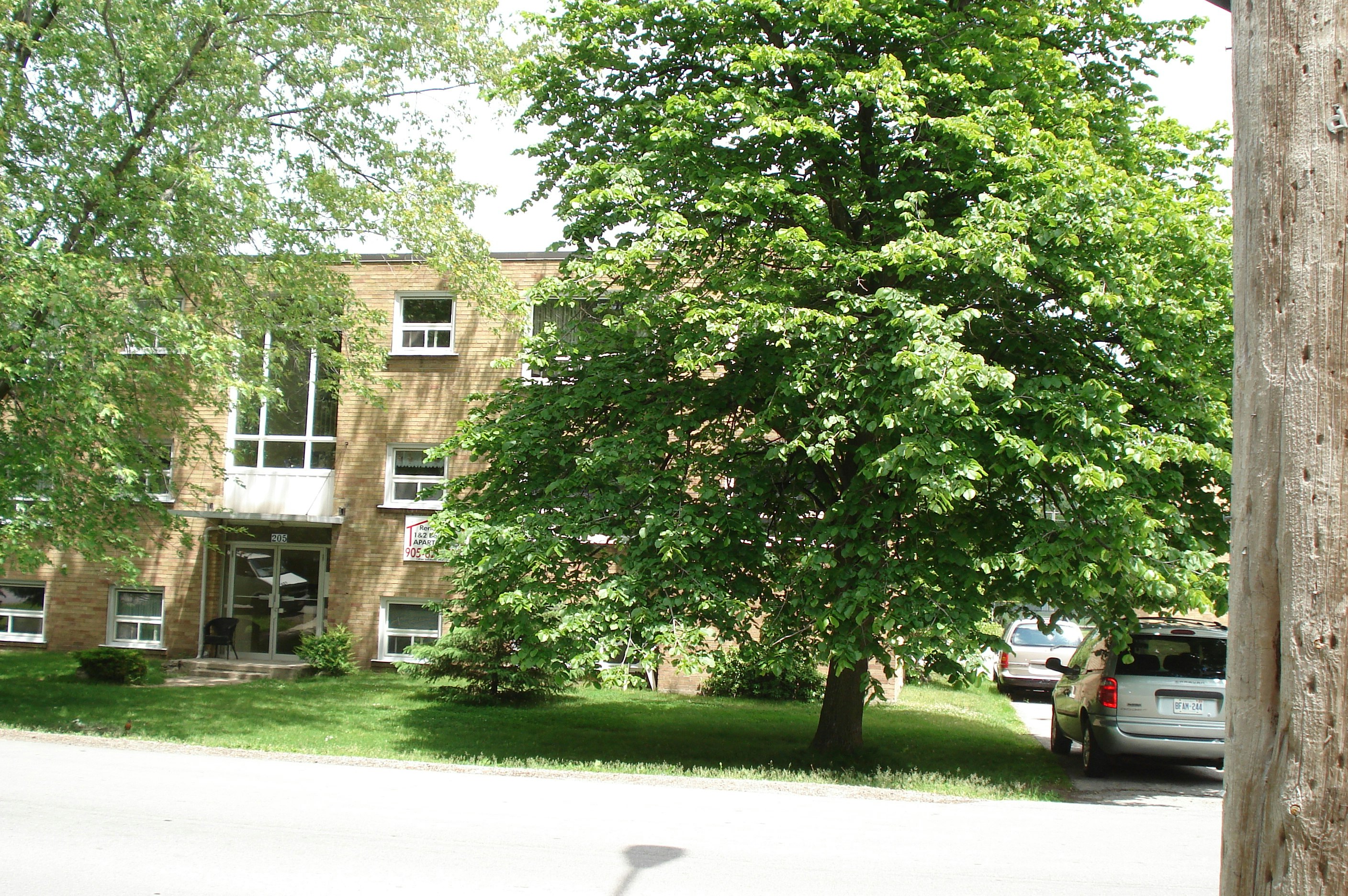 4-183 Maurice Drive, Oakville, ON, L6K 2W8