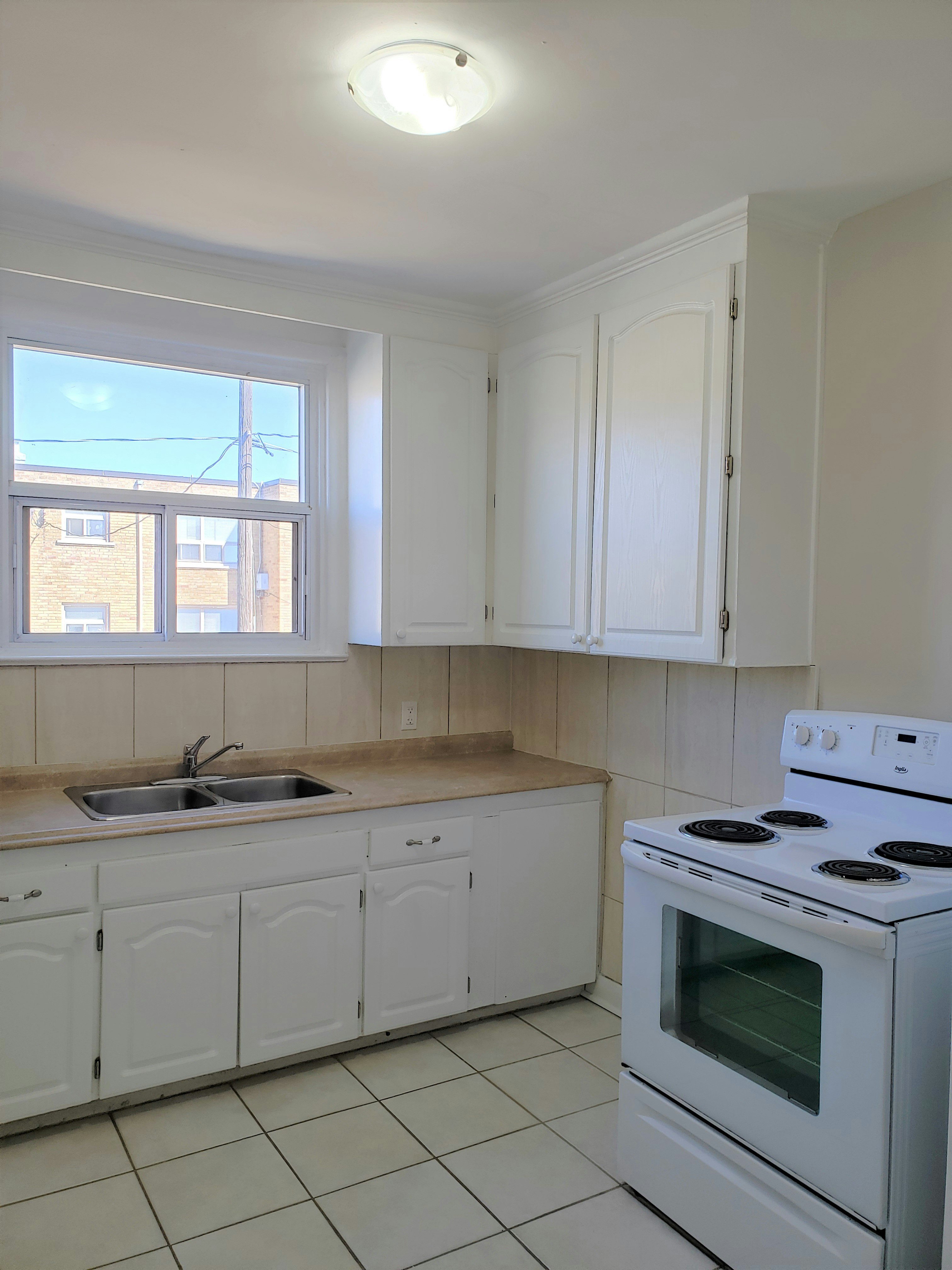 4-183 Maurice Drive, Oakville, ON, L6K 2W8 - 9