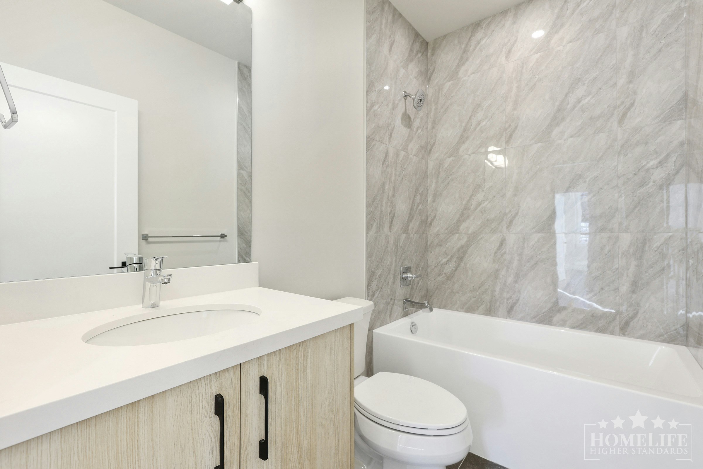 101-14858 60 Avenue, Surrey, BC, V3S 0B5 - 11