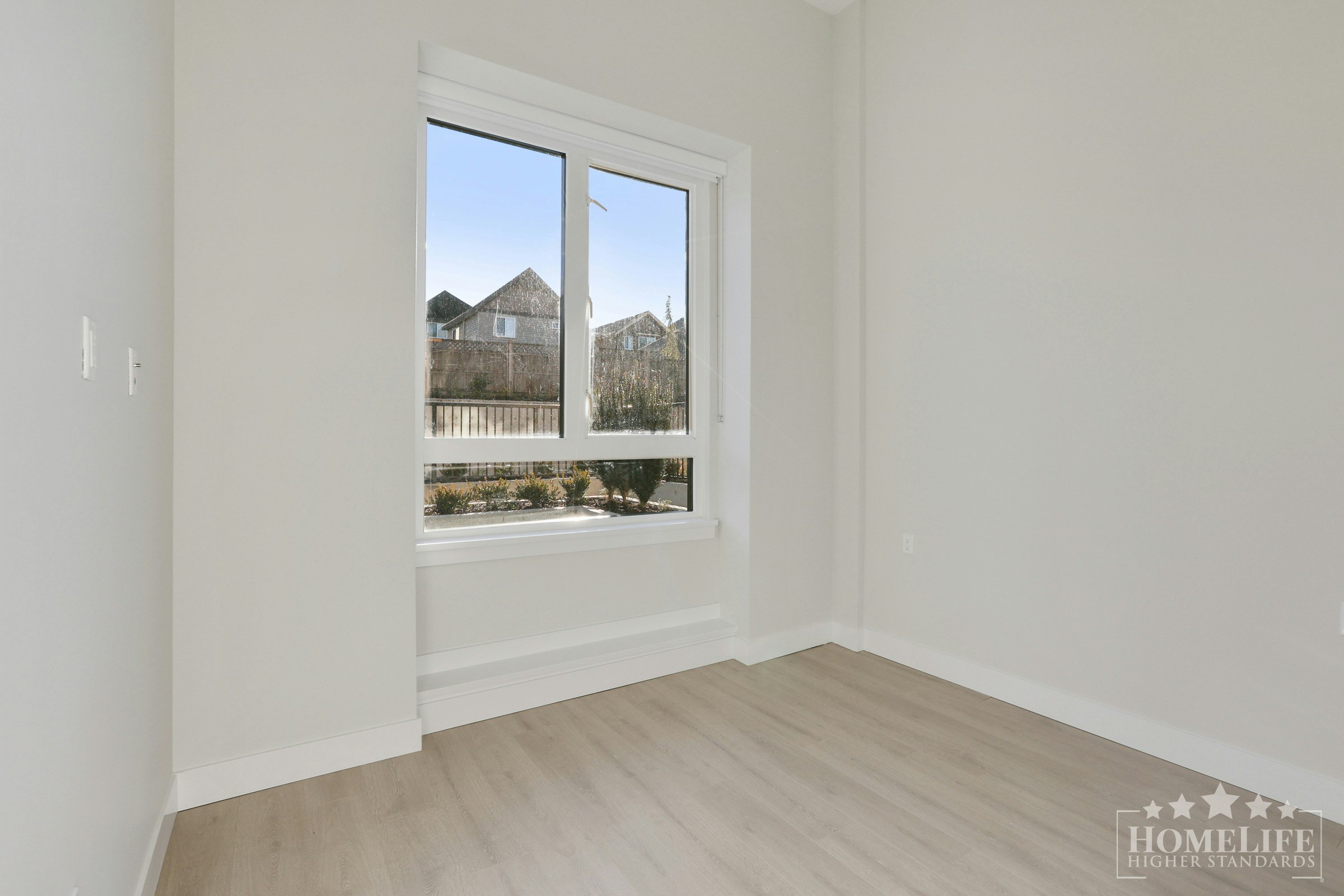 103-14858 60 Avenue, Surrey, BC, V3S 0B5 - 5
