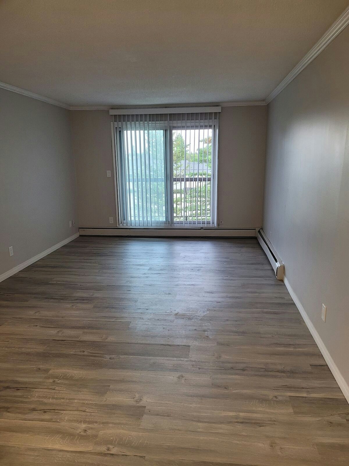 301-333 43 Avenue West, Claresholm, AB, T0L 0T0 - 5