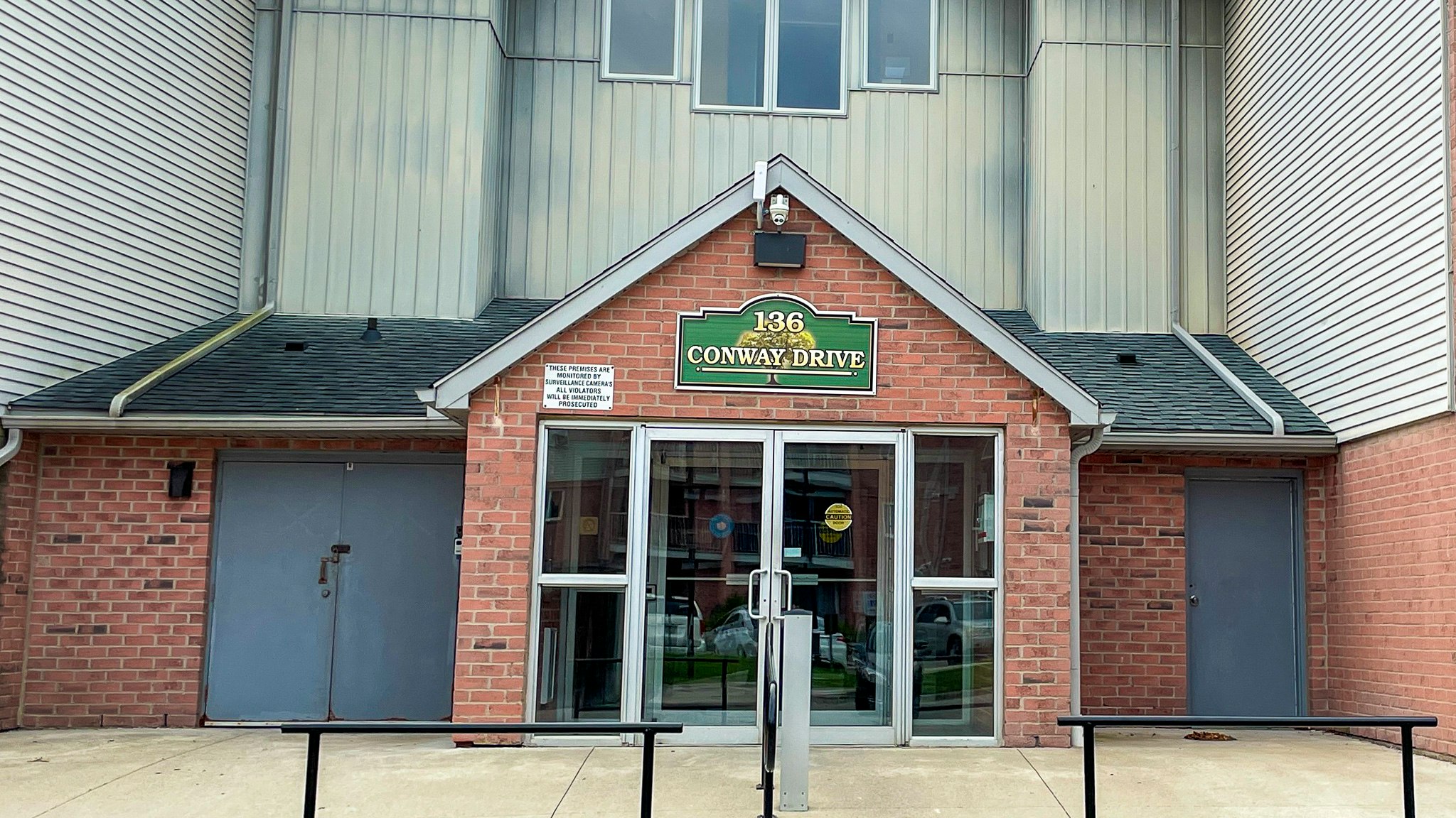 1-136 Conway Drive, London, ON, N6E 3N1 - 2