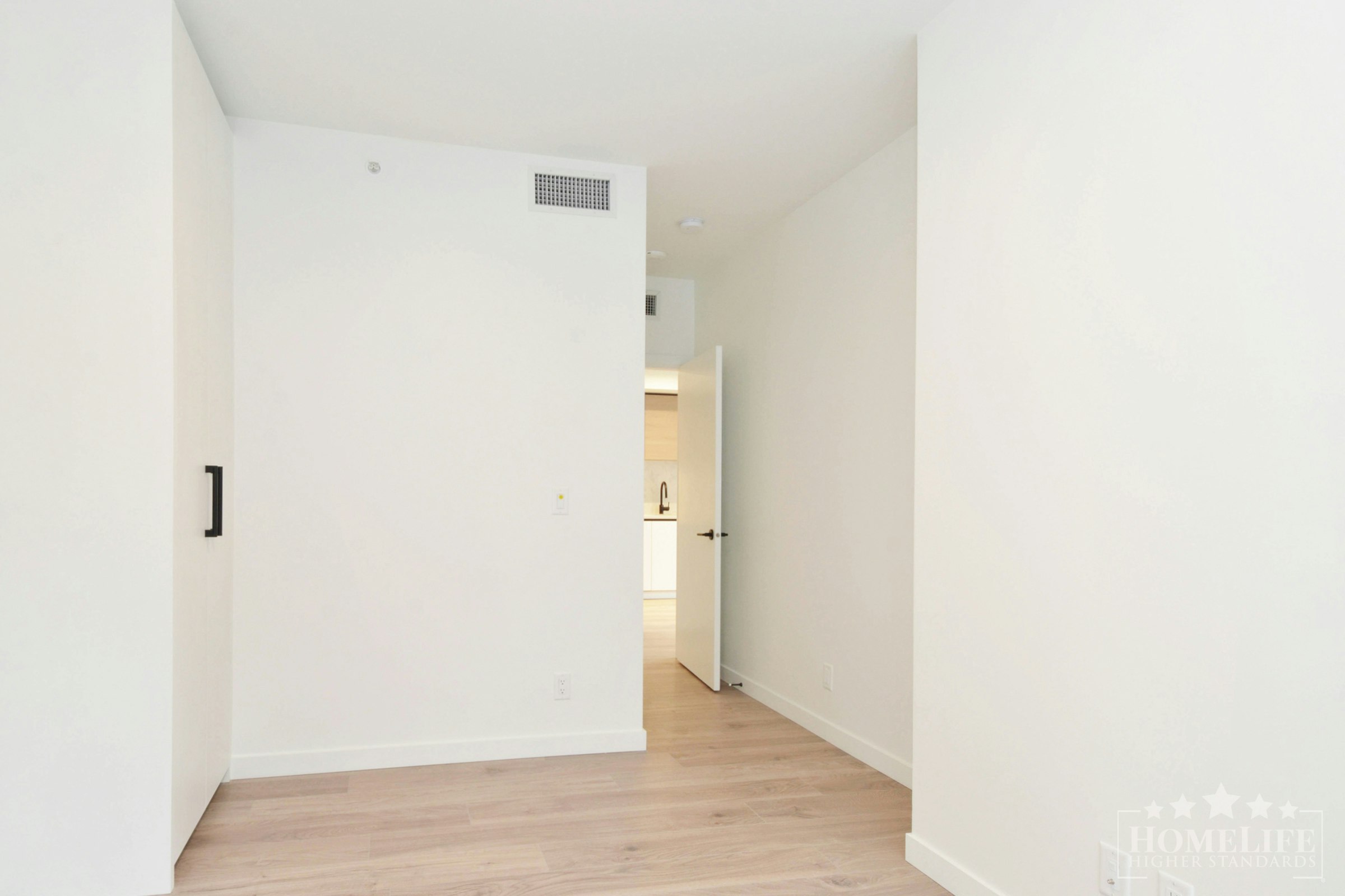 303-10448 University Drive, Surrey, BC, V3T 0S7 - 11