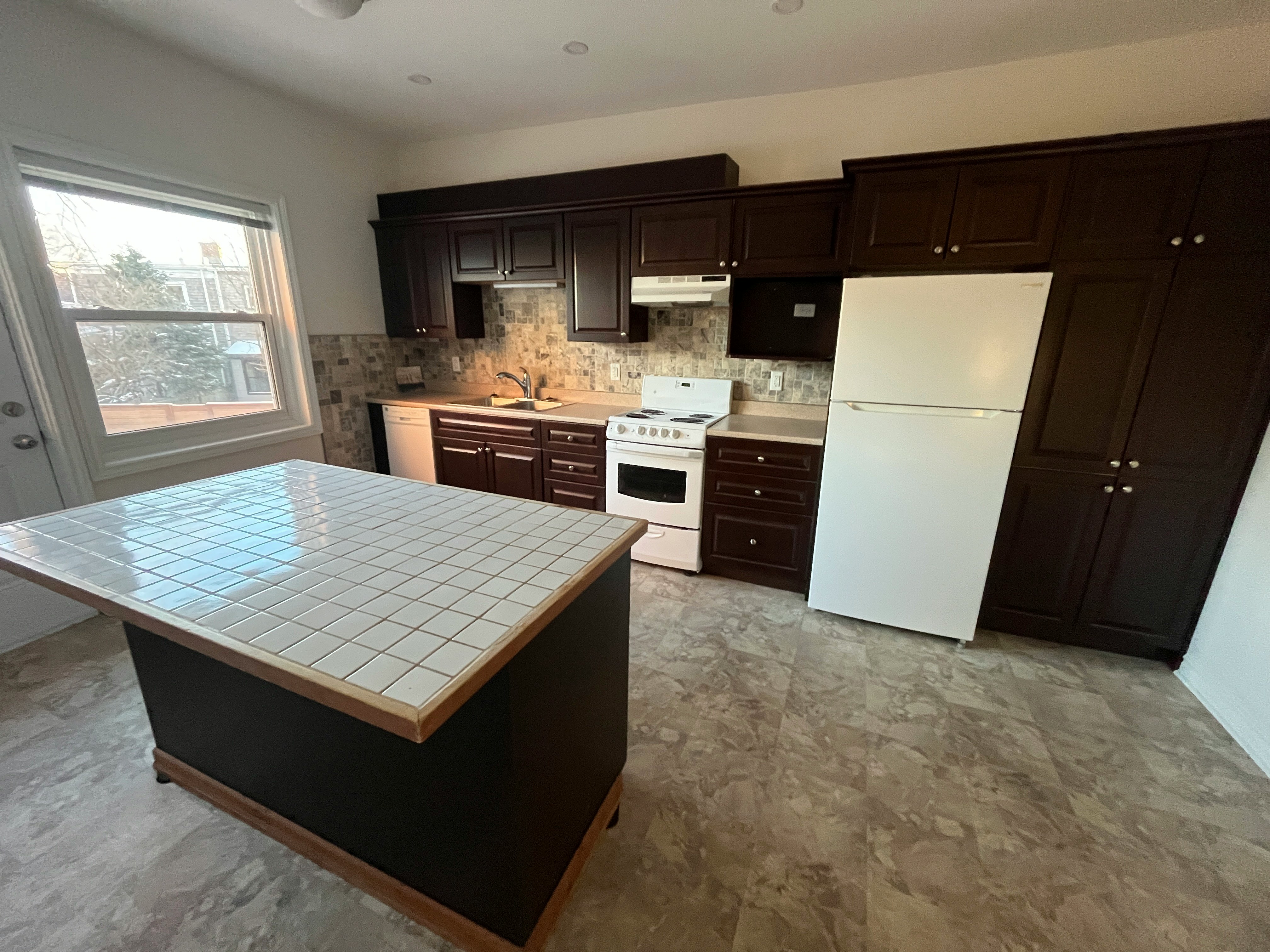 2-5813 Cunard Street, Halifax, NS, B3K 1E1 - 4