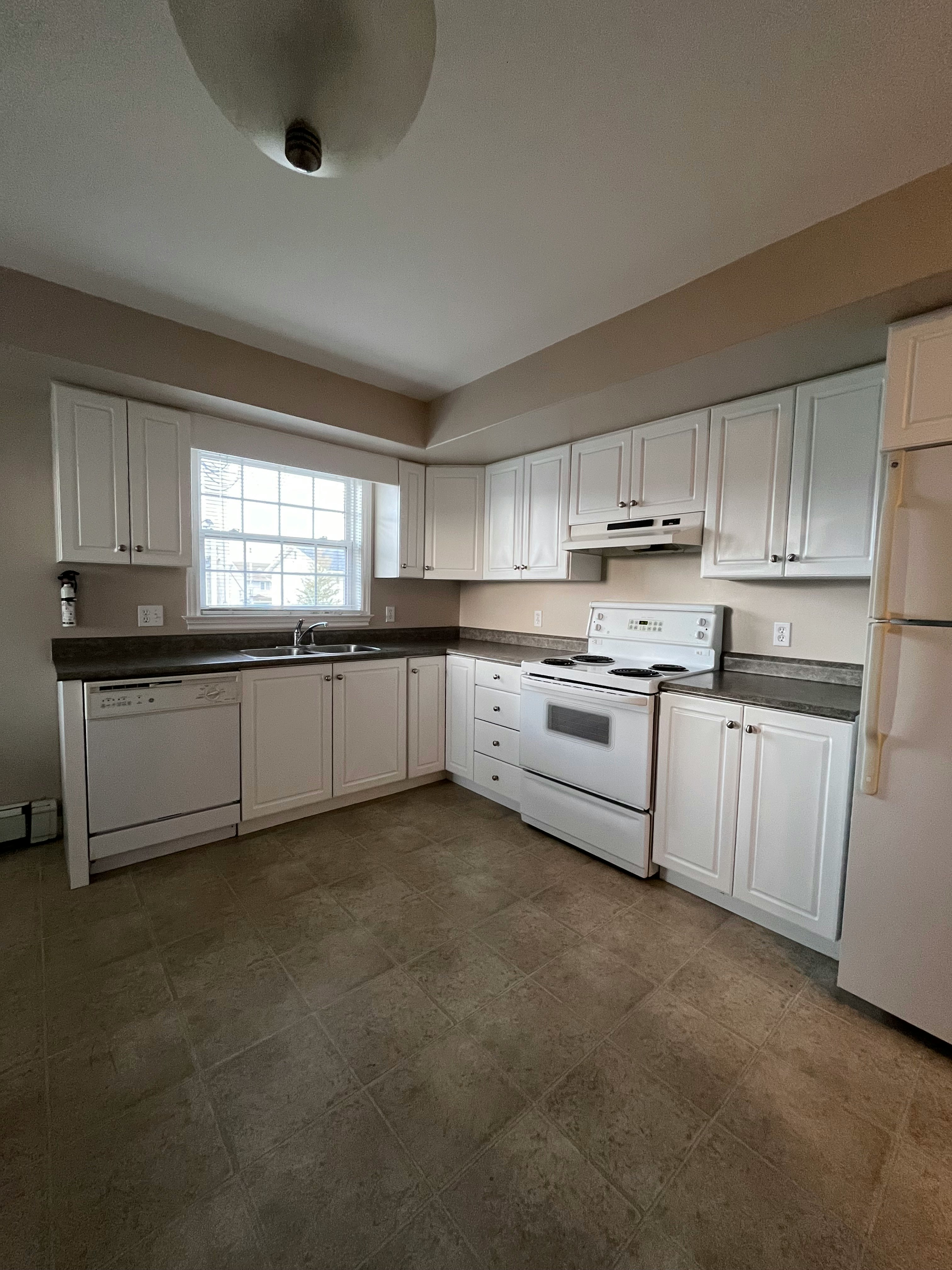 8-943 Cole Harbour Road, Dartmouth, NS, B2V 1E5 - 2