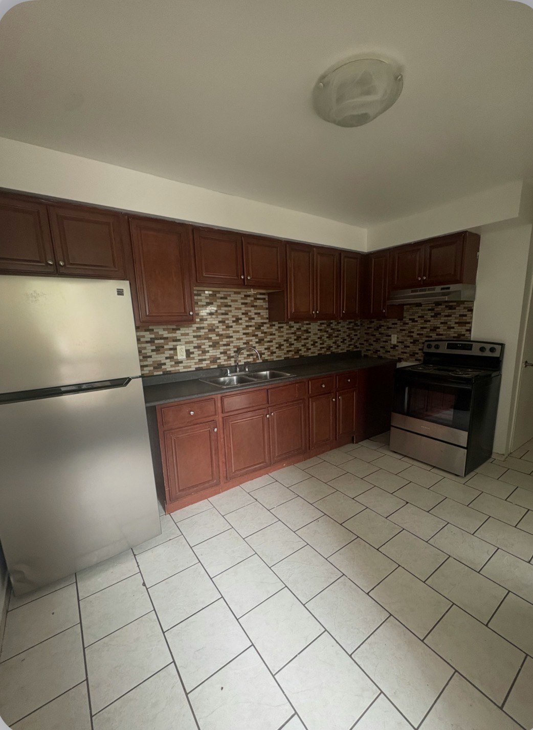 42-81 Eagen Drive, Kitchener, ON, N2M 5C7 - 3