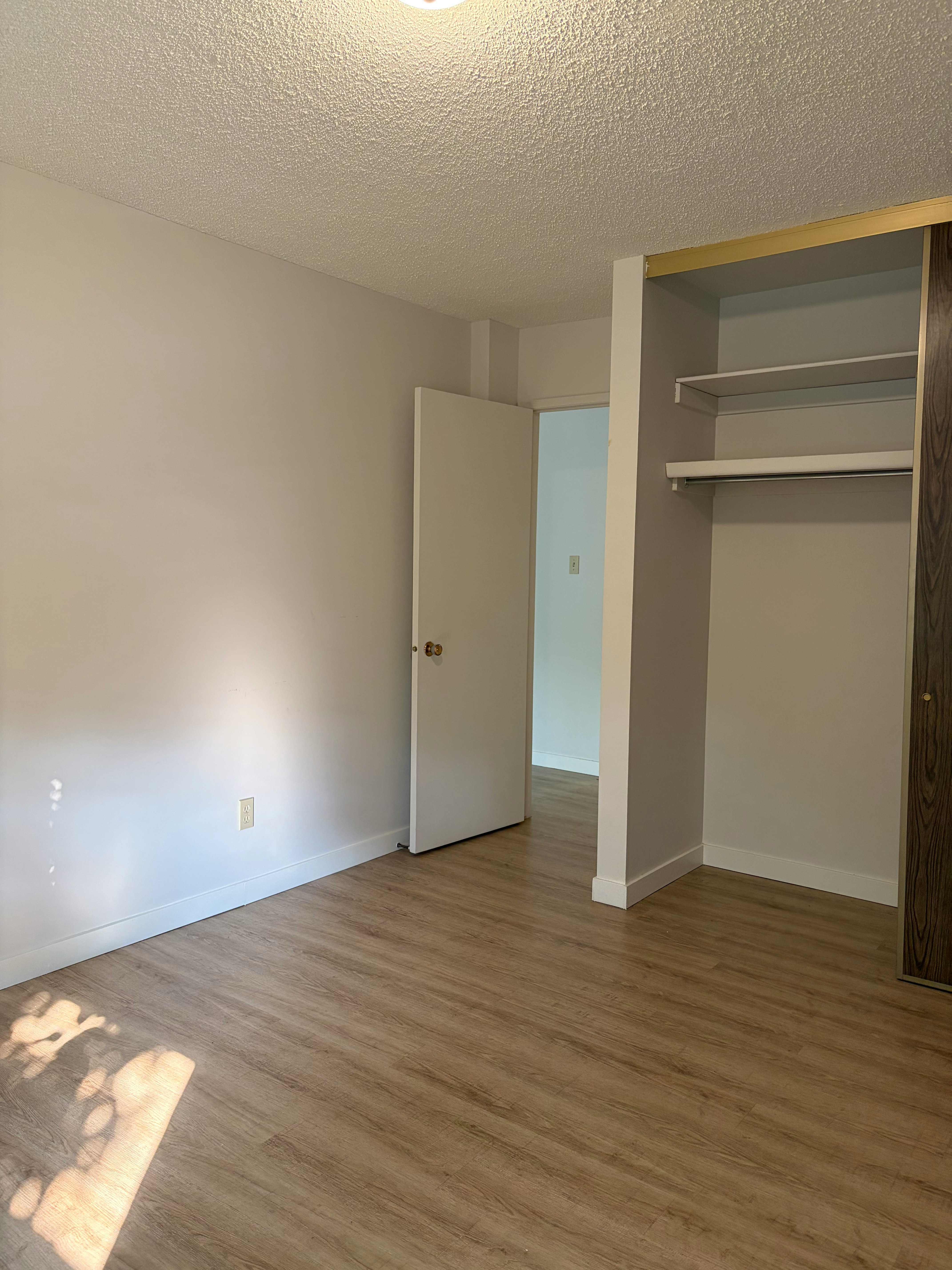 204-604 1 Avenue Northwest, Calgary, AB, T2N 0A3 - 9