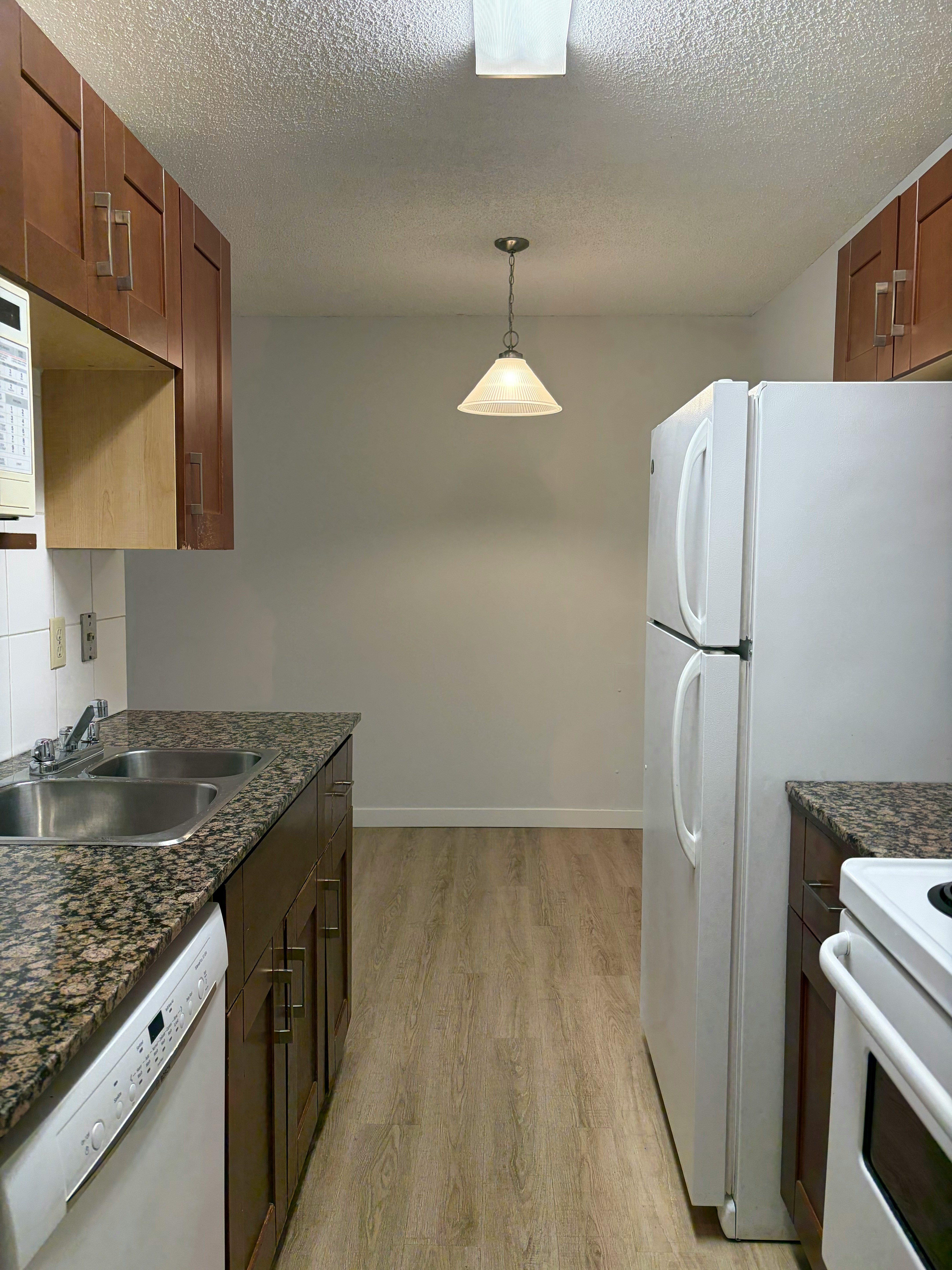 204-604 1 Avenue Northwest, Calgary, AB, T2N 0A3 - 4