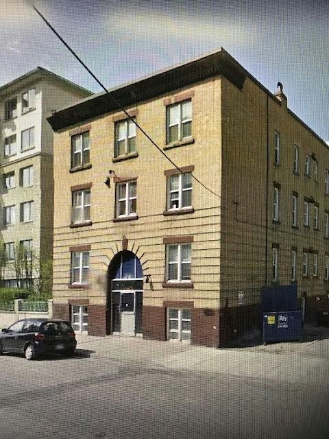 4-1411 Centre Street SW, Calgary, AB, T2G 2E5