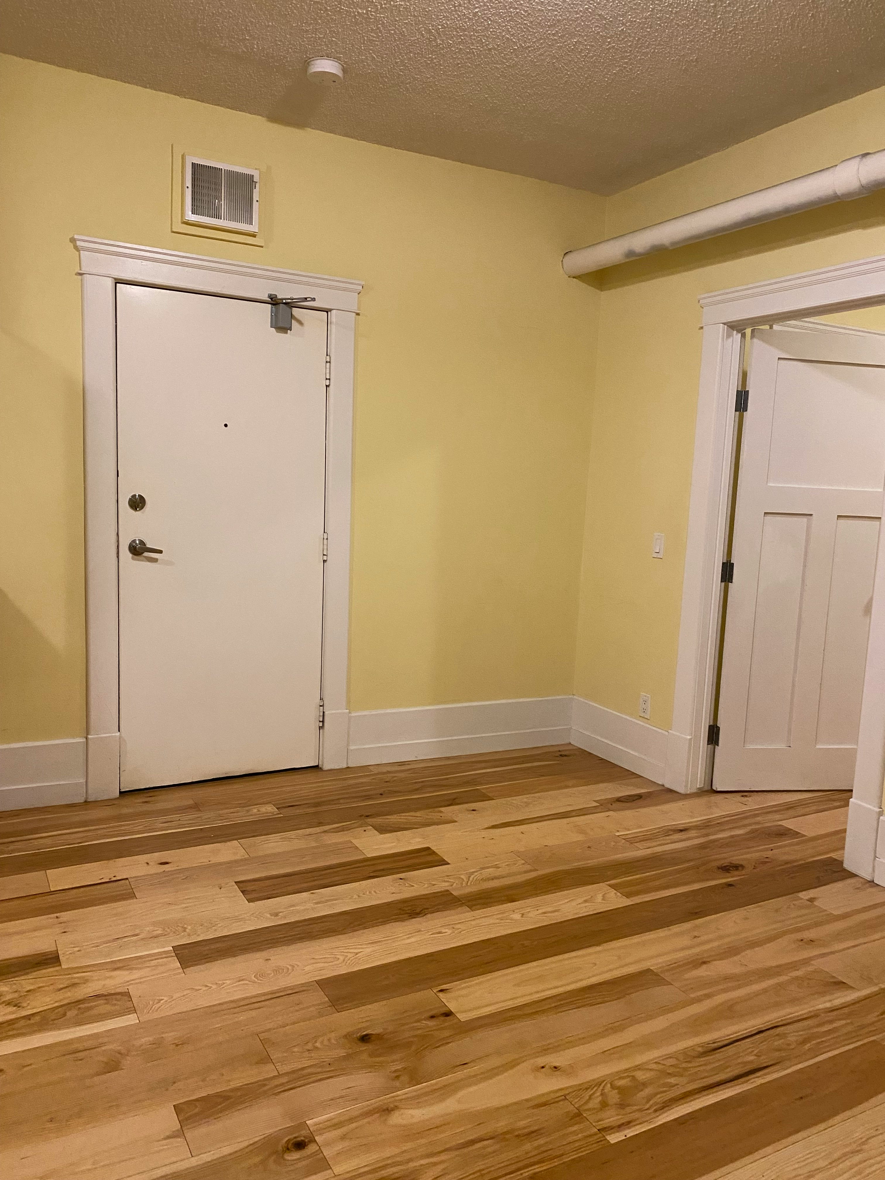 4-1411 Centre Street SW, Calgary, AB, T2G 2E5 - 4