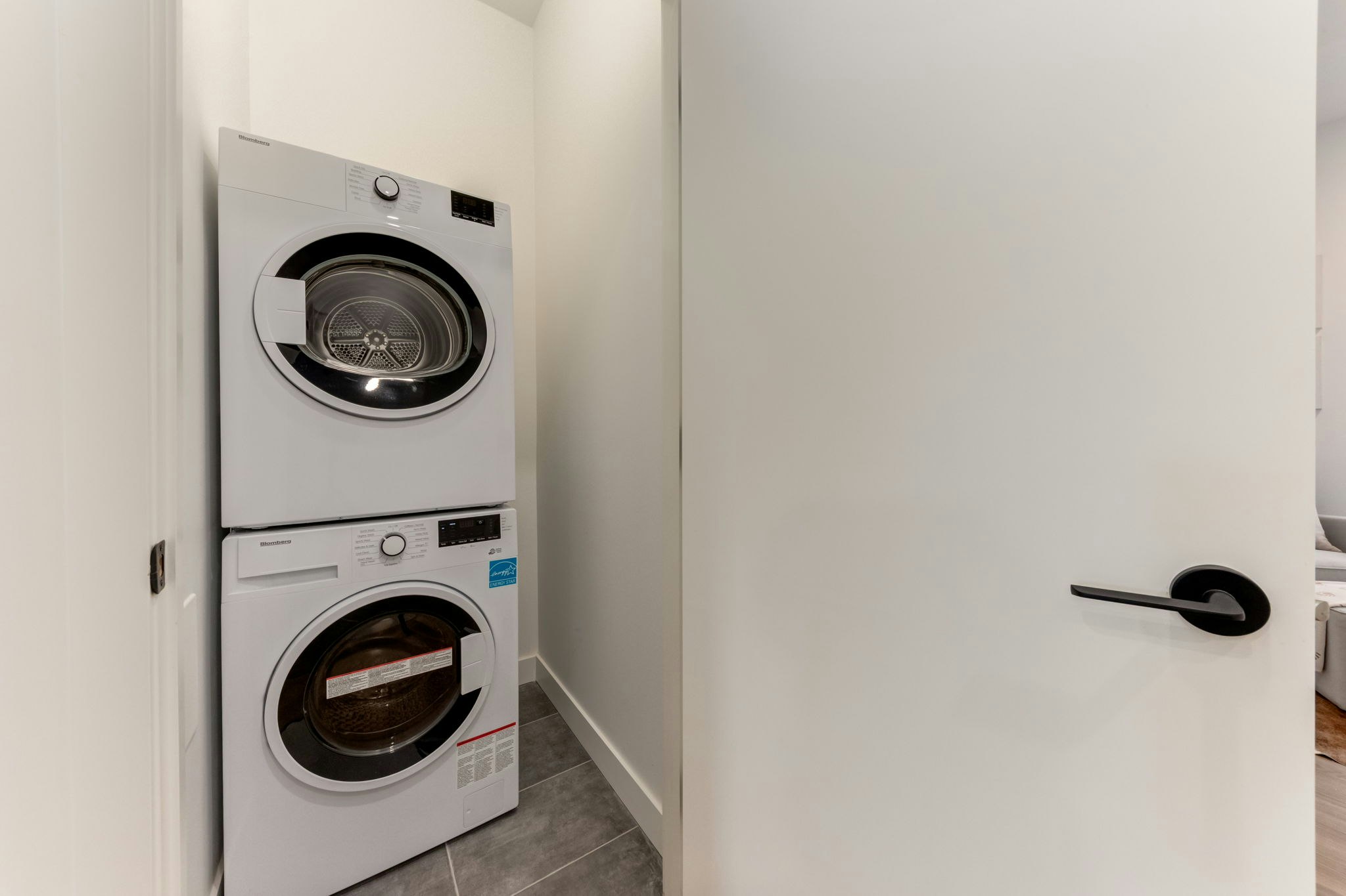 308-38  Avenue Northwest, Calgary, AB, T2K 0Z8 - 18