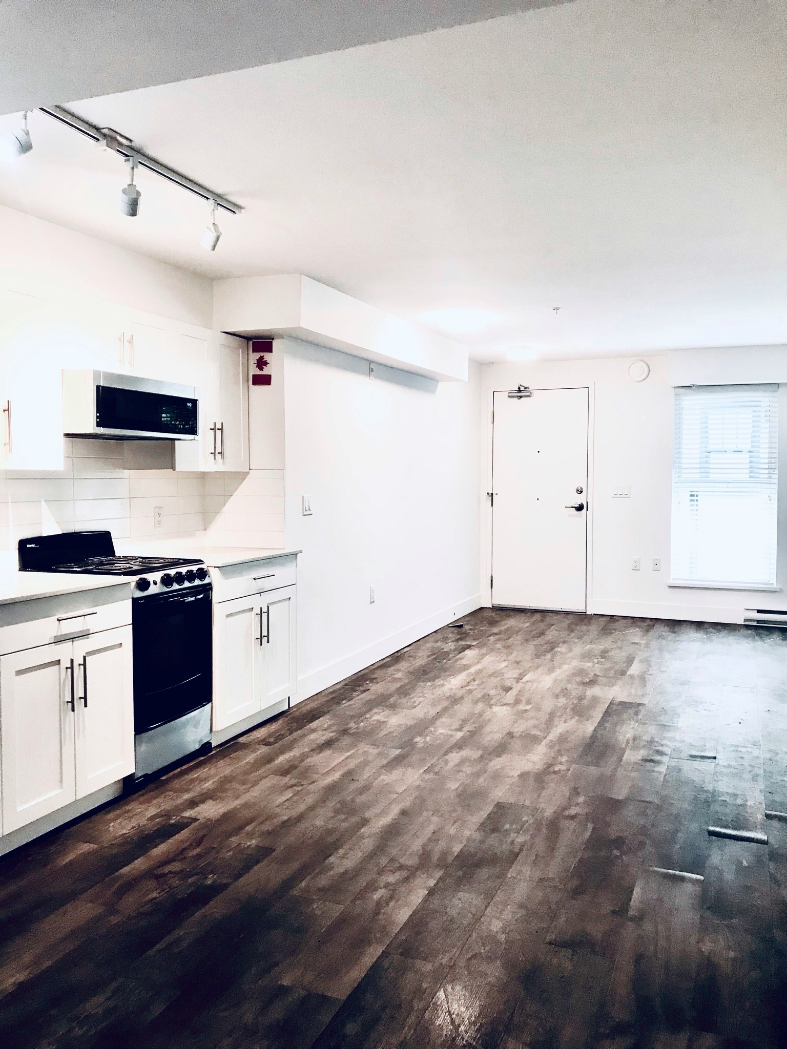 1530-1530 Henshaw Lane, Vancouver, BC - 8