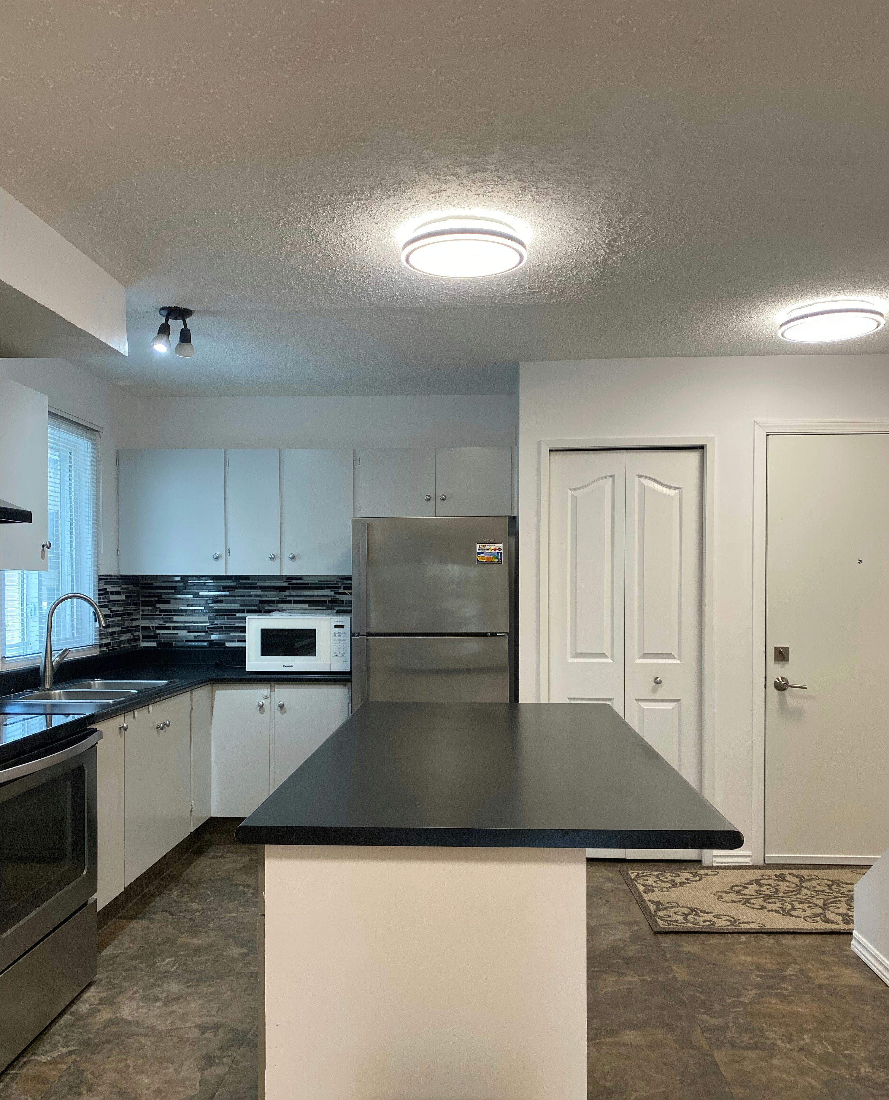 502-829 Coach Bluff Crescent Southwest, Calgary, AB, T3H 1B1 - 2