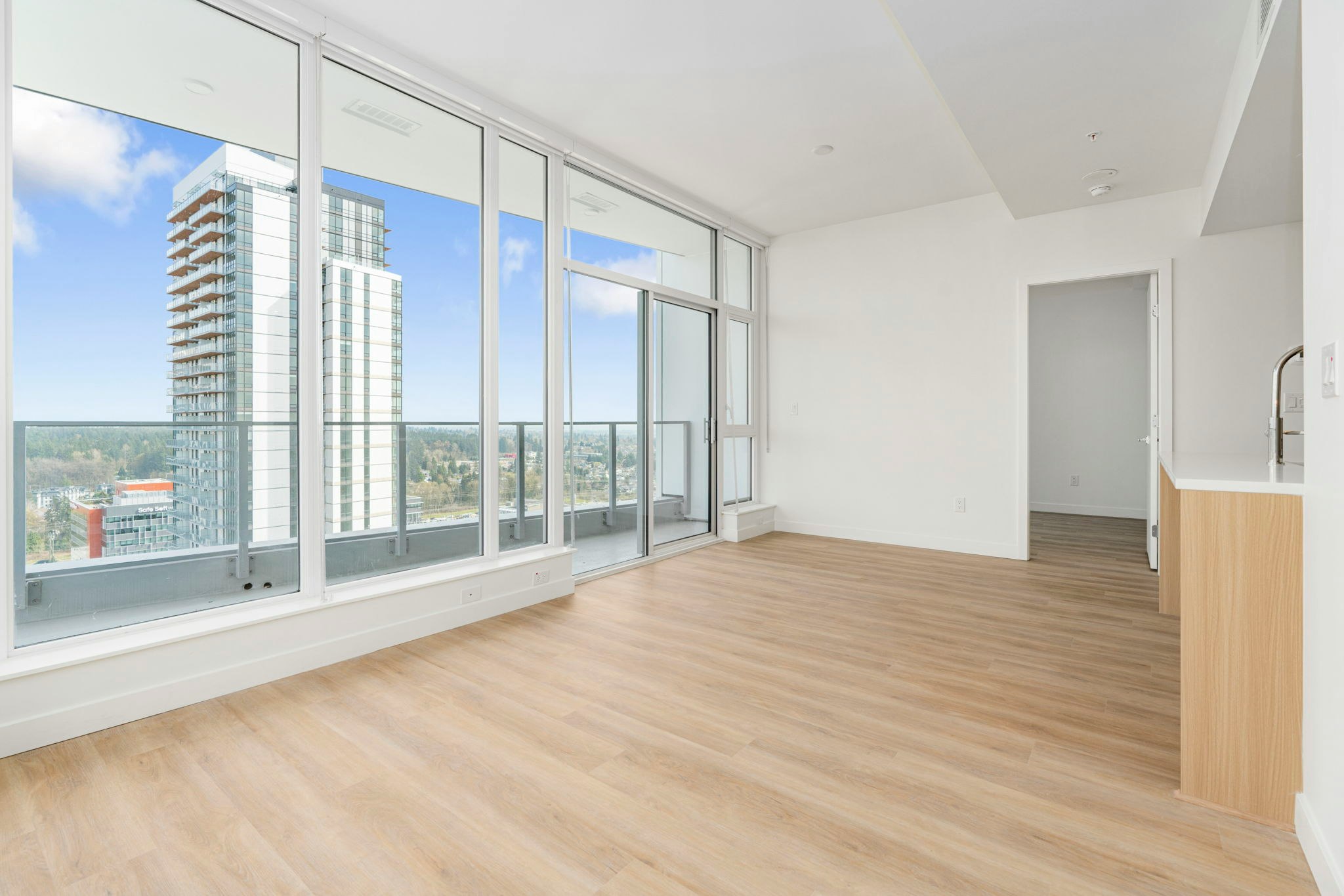 2707-9675 King George Boulevard, Surrey, BC, V3T 0T7 - 18