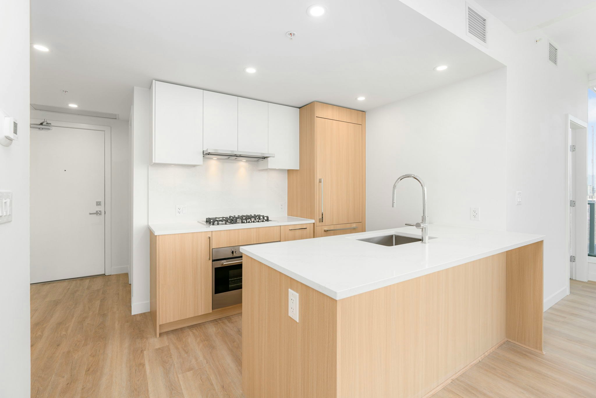 2707-9675 King George Boulevard, Surrey, BC, V3T 0T7 - 13