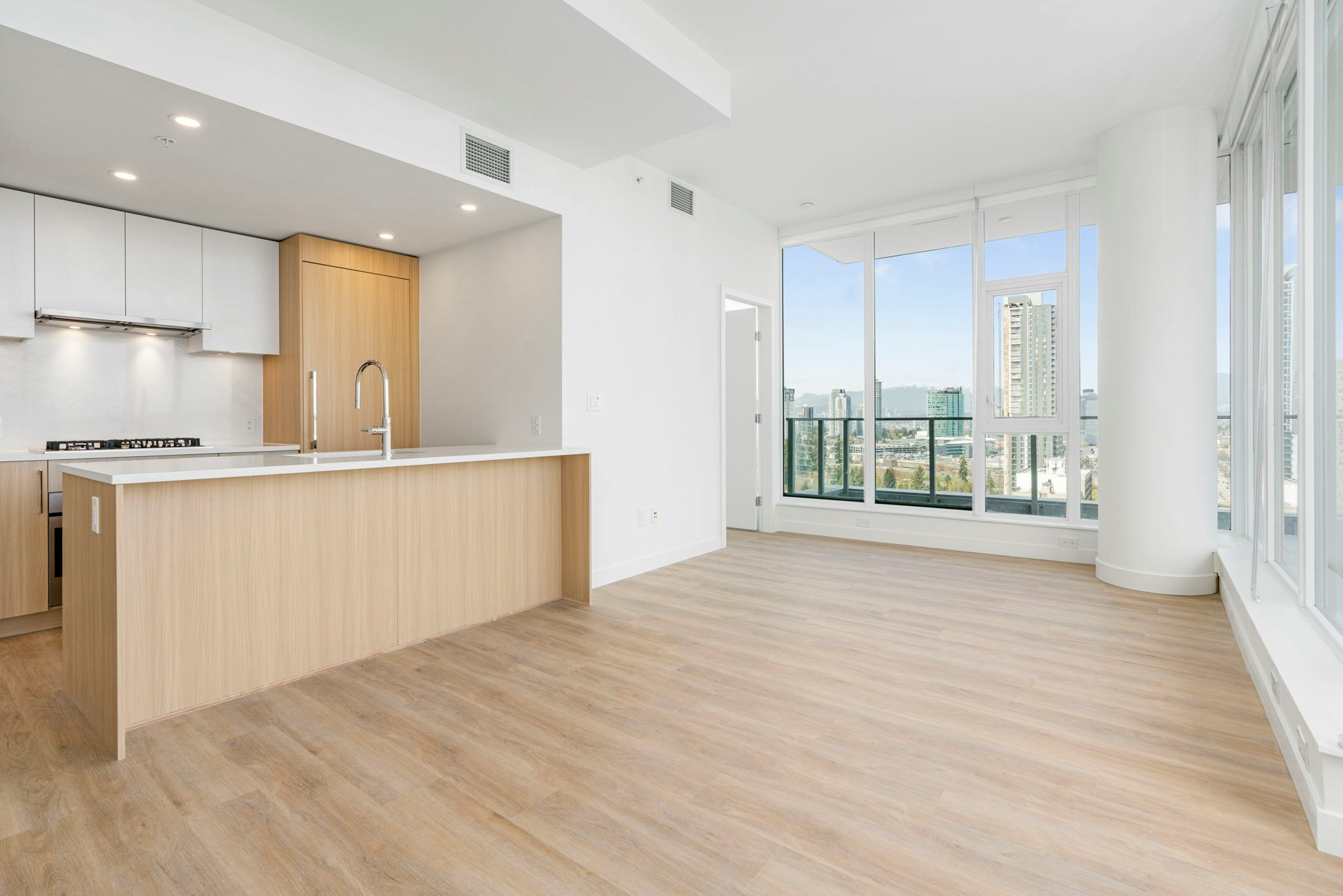 2707-9675 King George Boulevard, Surrey, BC, V3T 0T7 - 16