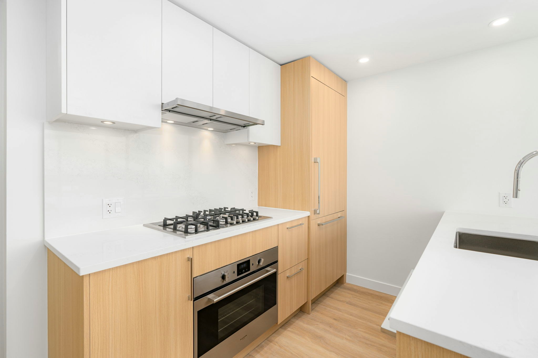 2707-9675 King George Boulevard, Surrey, BC, V3T 0T7 - 12
