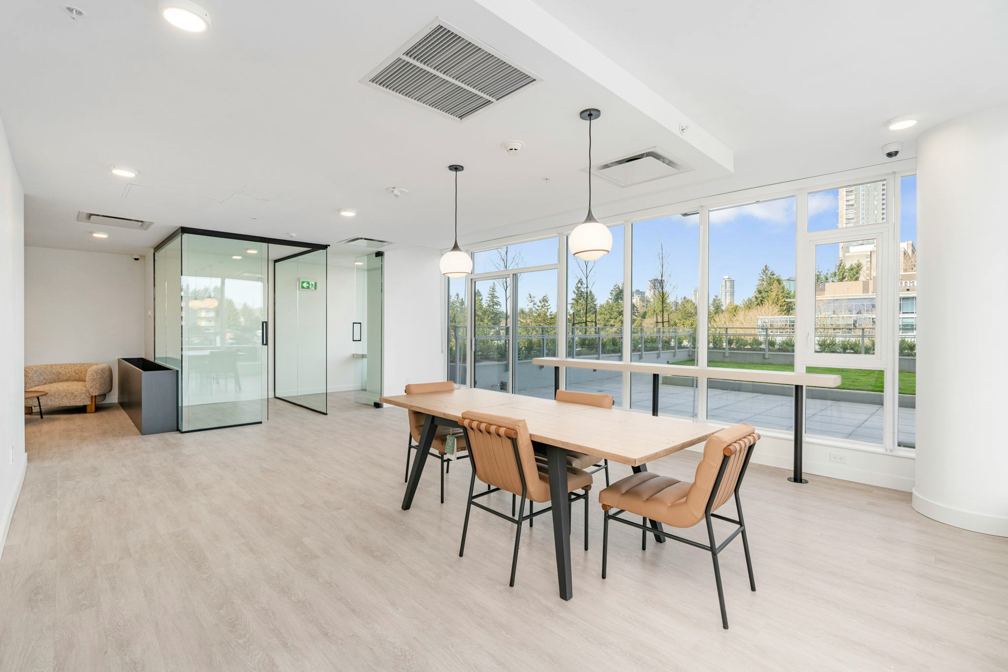 2707-9675 King George Boulevard, Surrey, BC, V3T 0T7 - 23