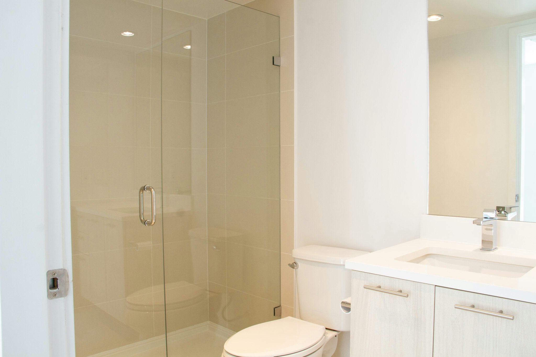 F1 Plan-1668 Davie Street, Vancouver, BC, V6G 0C4 - 9