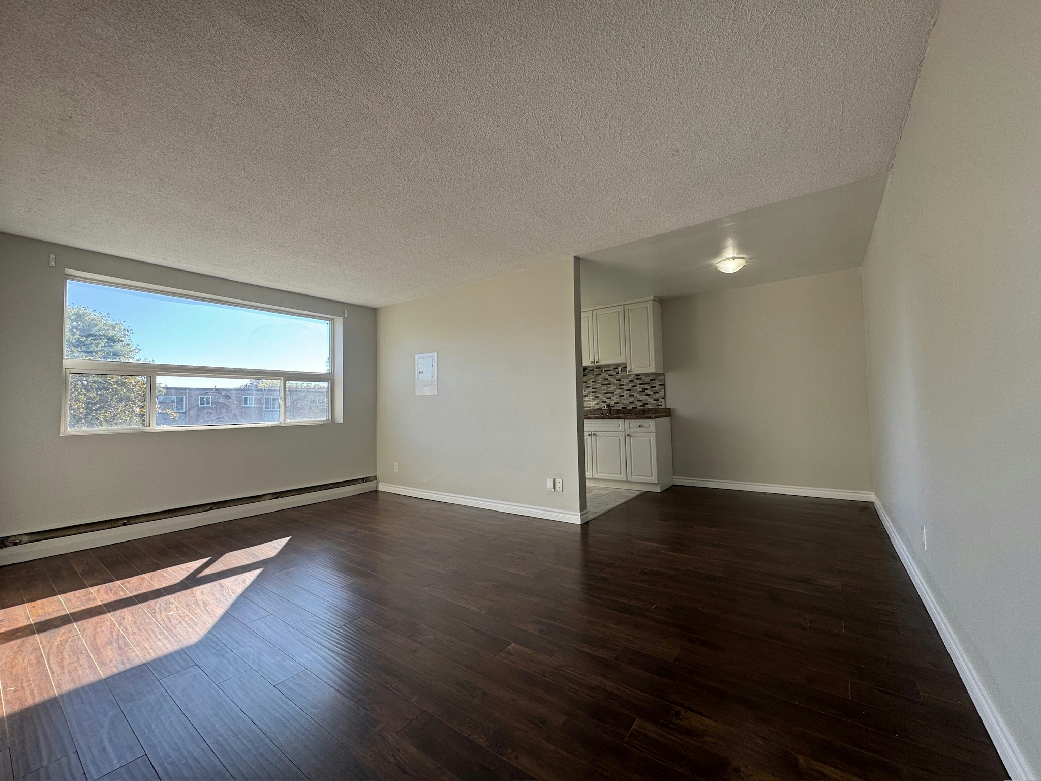 6-13 Lansdowne Avenue N, Sarnia, ON, N7S 2P1 - 2