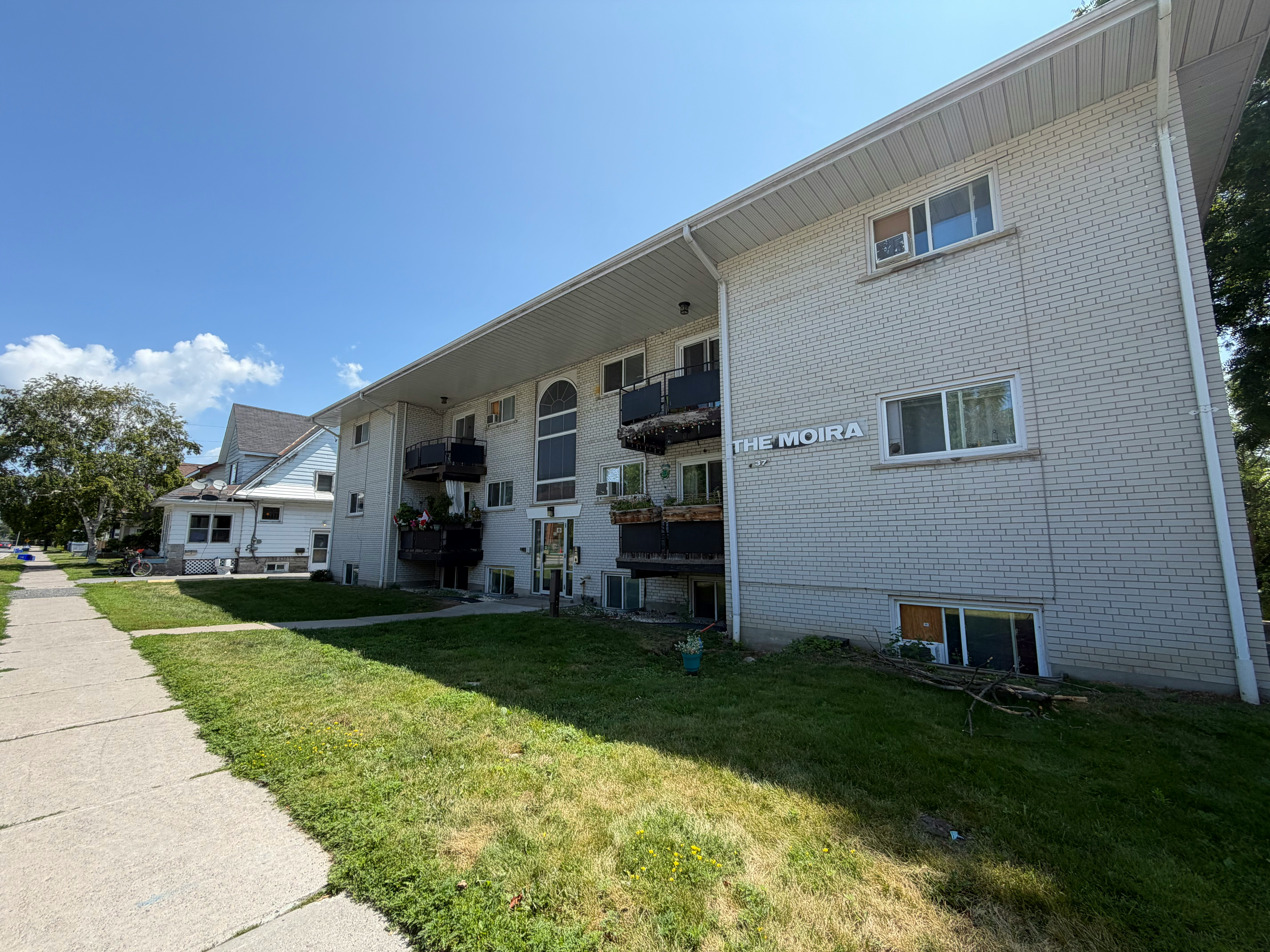 102-37 Moira Steet East, Belleville, ON, K8P 2S3