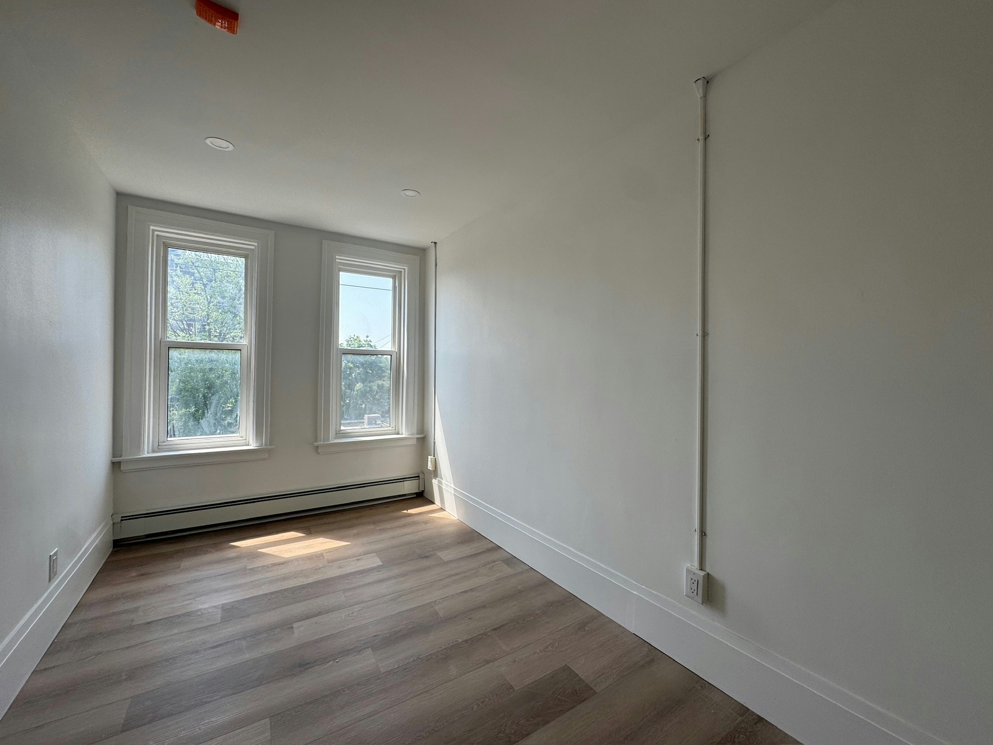 2-74 Shepherd Street West, Windsor, ON, N8X 1B0 - 4