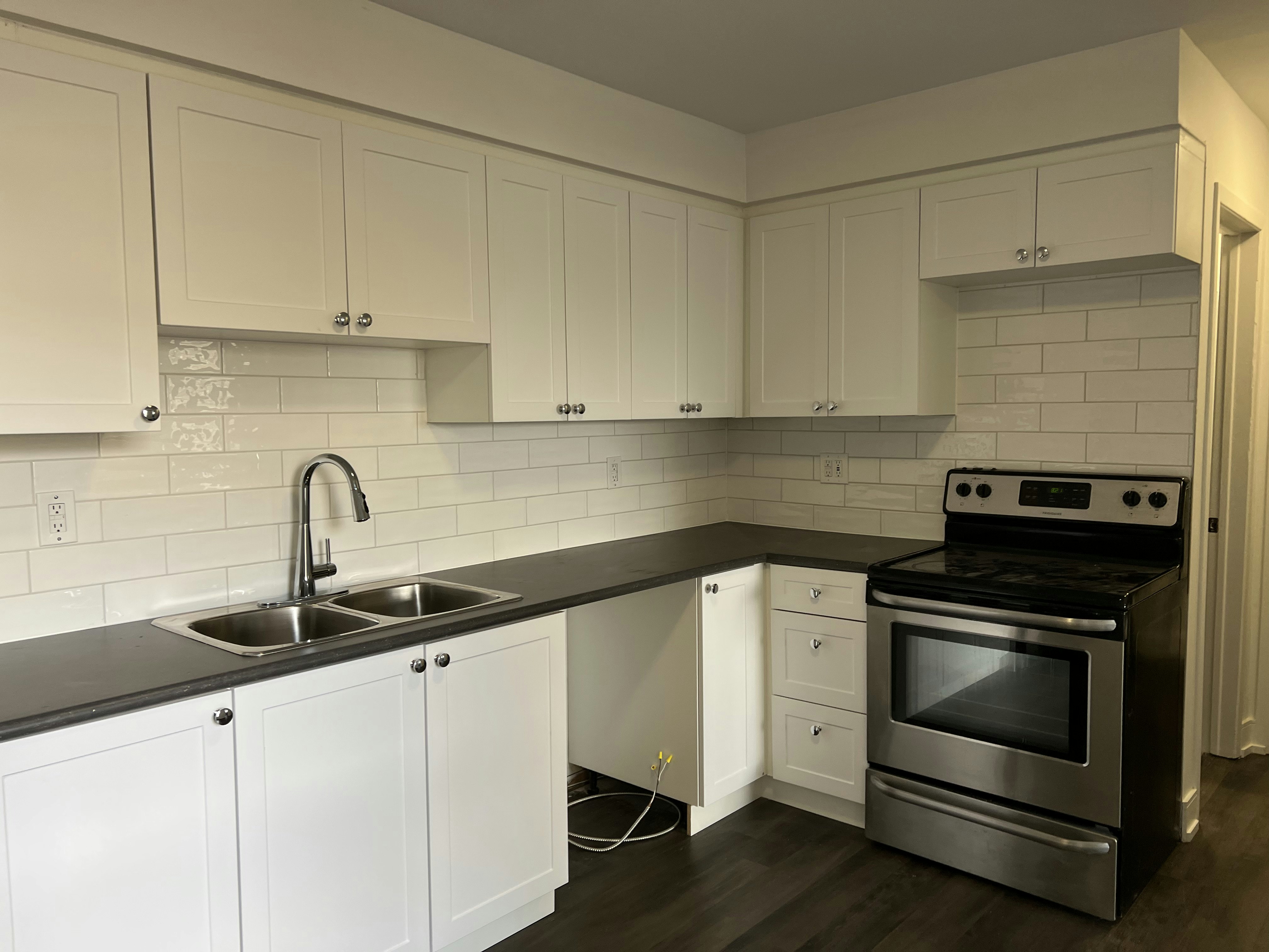 44-81 Eagen Drive, Kitchener, ON, N2M 5C7 - 2