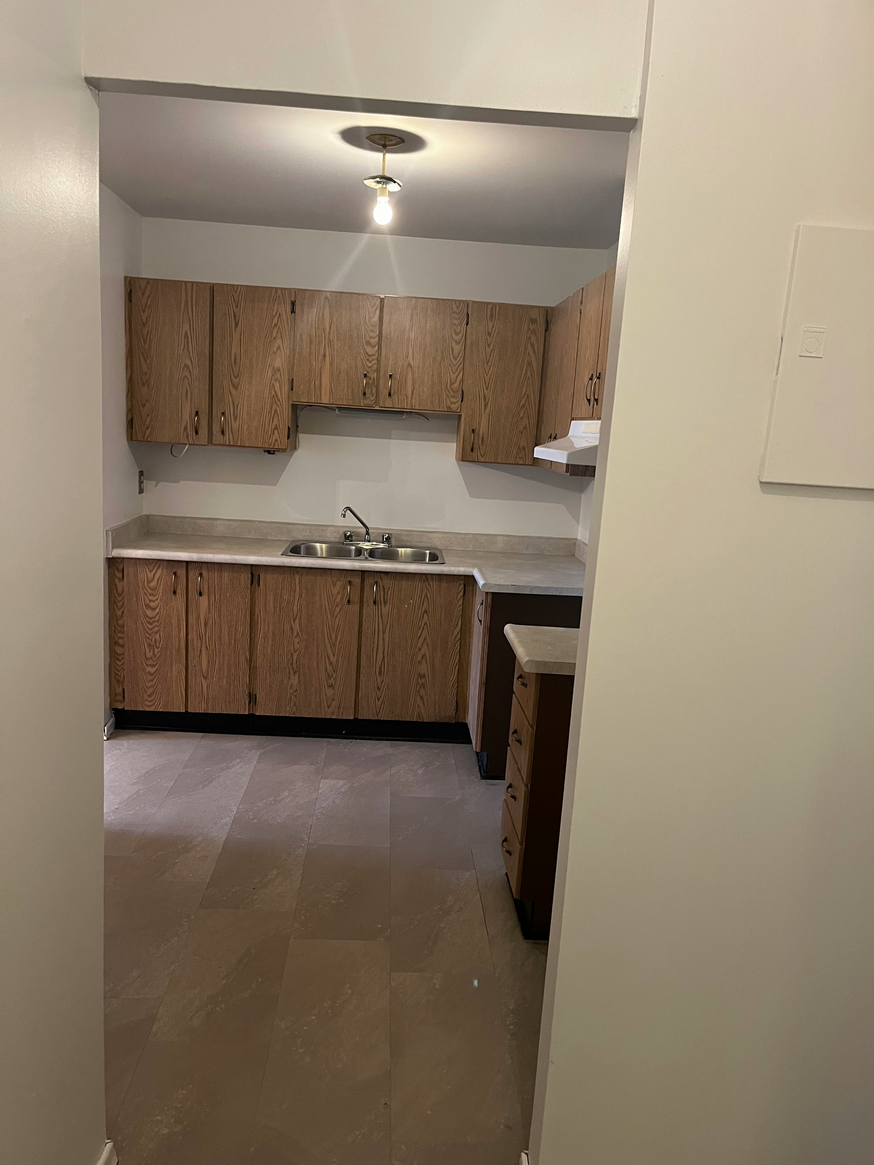 305-152 Thorold Road, Welland, ON, L3C 6N3 - 3