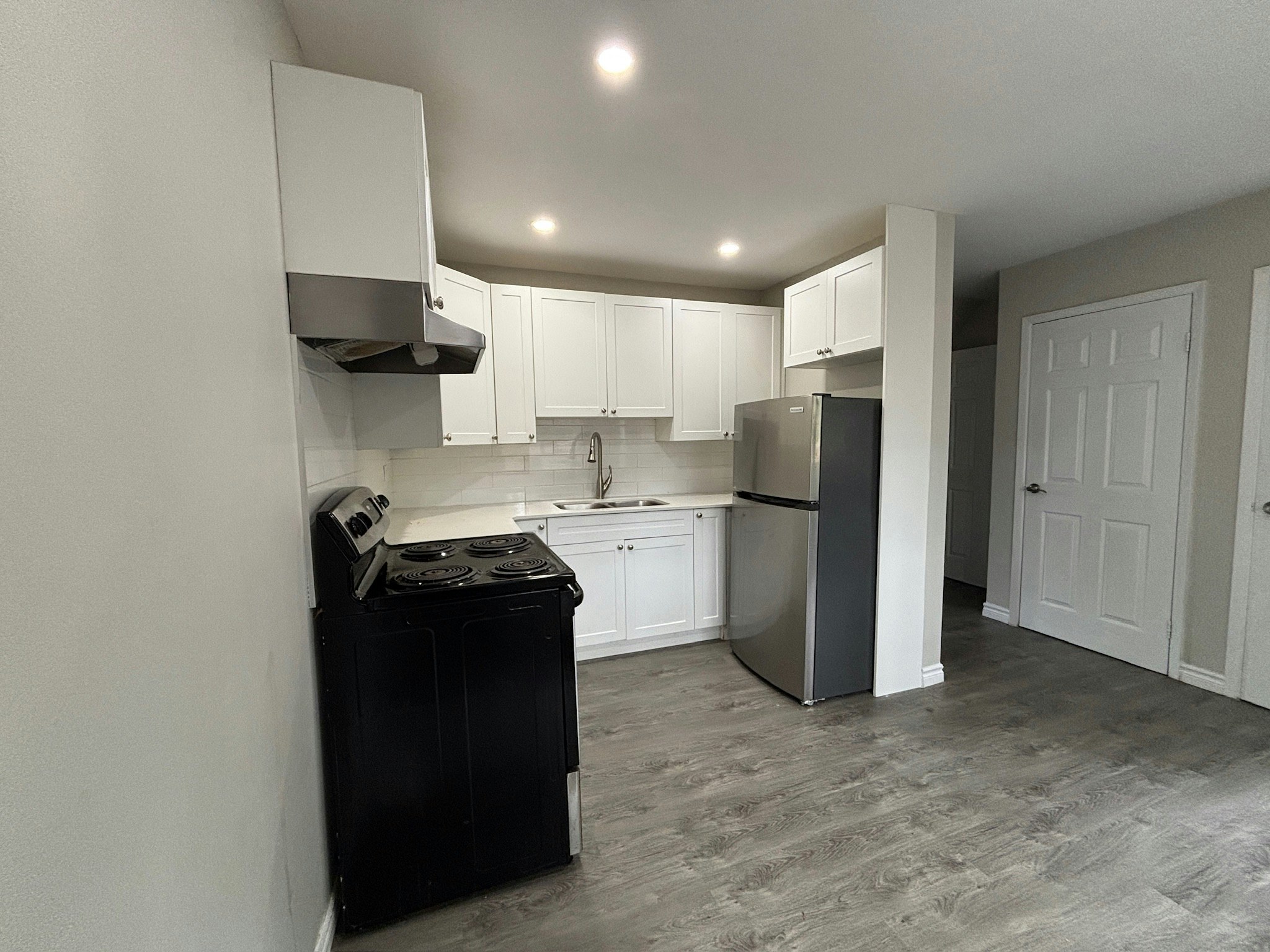 C05-351 Murray Street, Corunna, ON, N0N 1G0 - 5