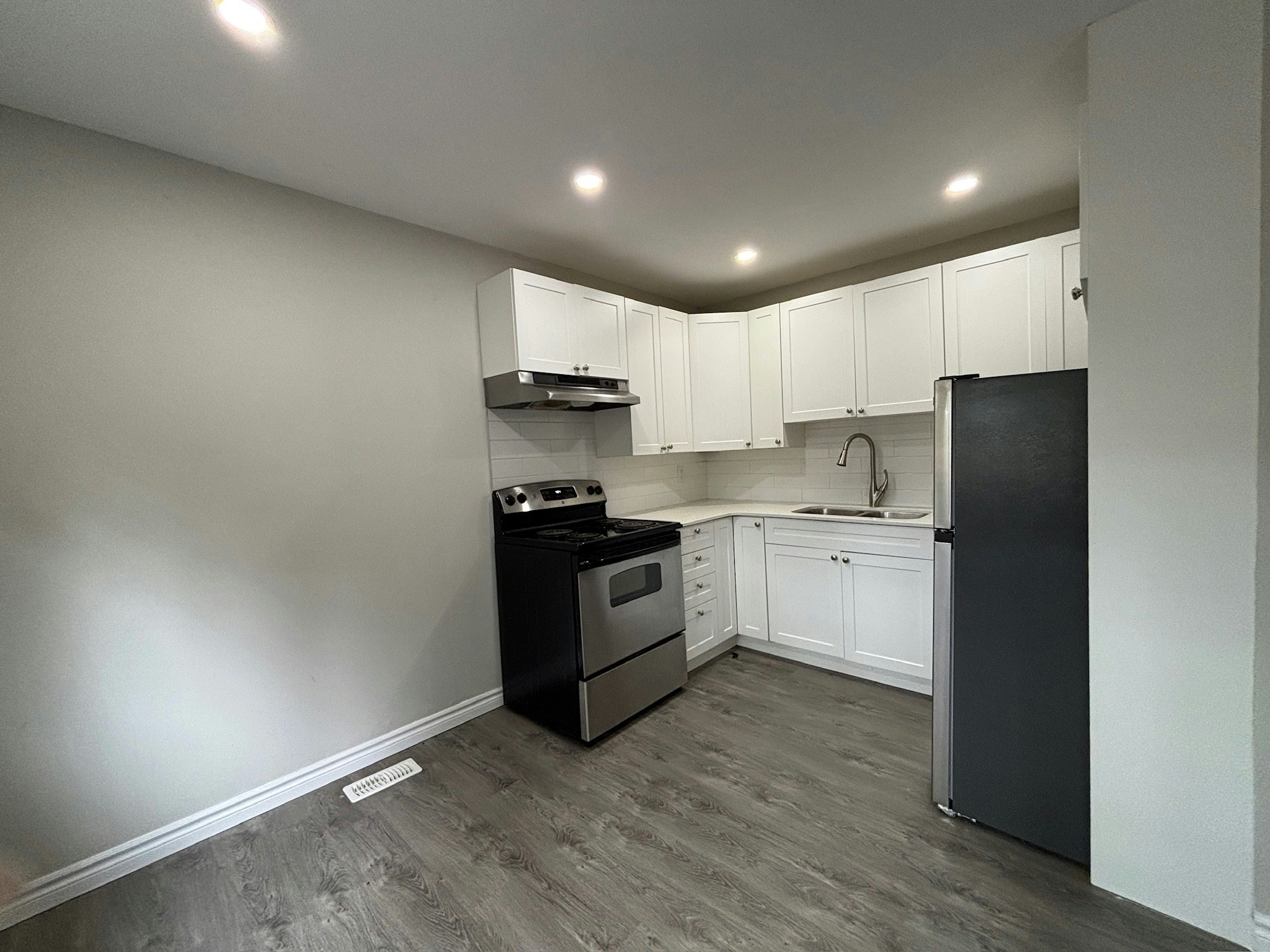 C05-351 Murray Street, Corunna, ON, N0N 1G0 - 4