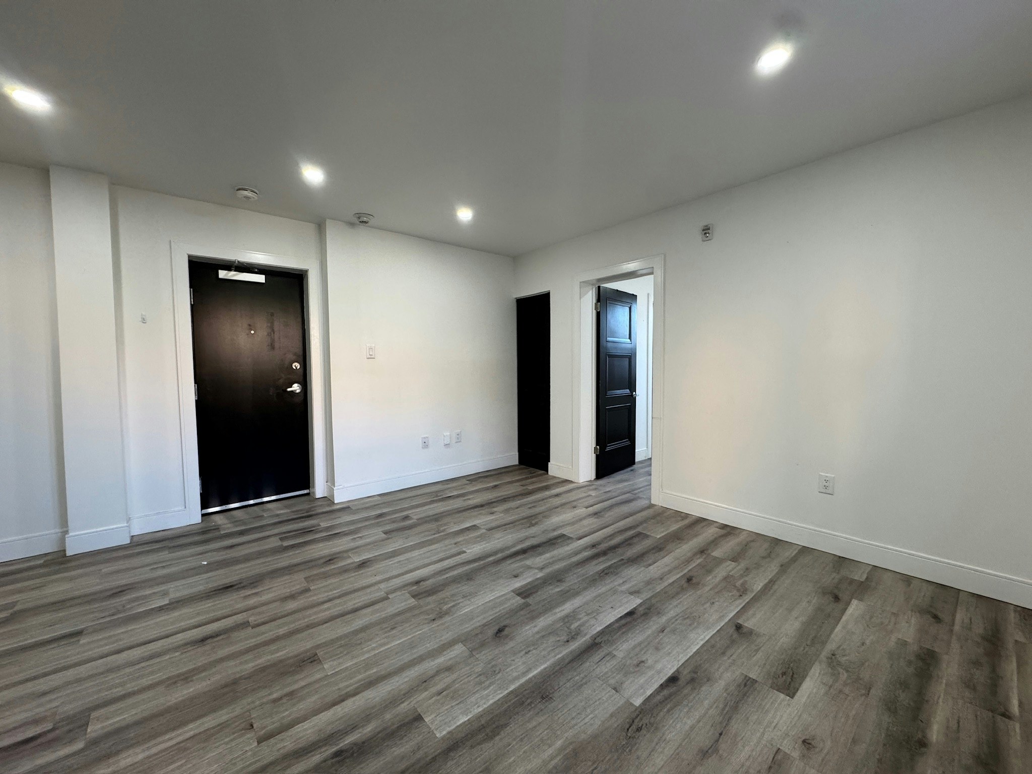 103-444 Park Street West, Windsor, ON, N9A 5V3 - 6